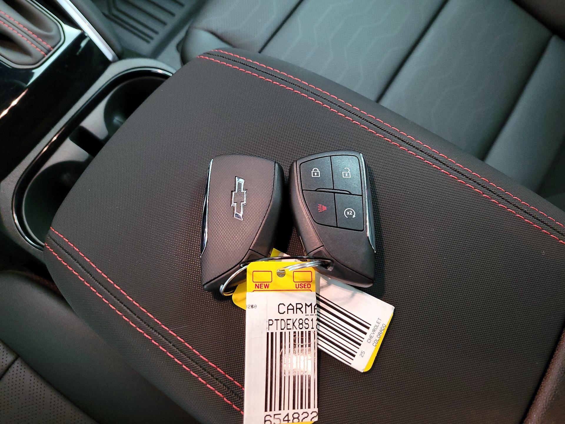 Thumbnail: 2025 Chevrolet Colorado - 18