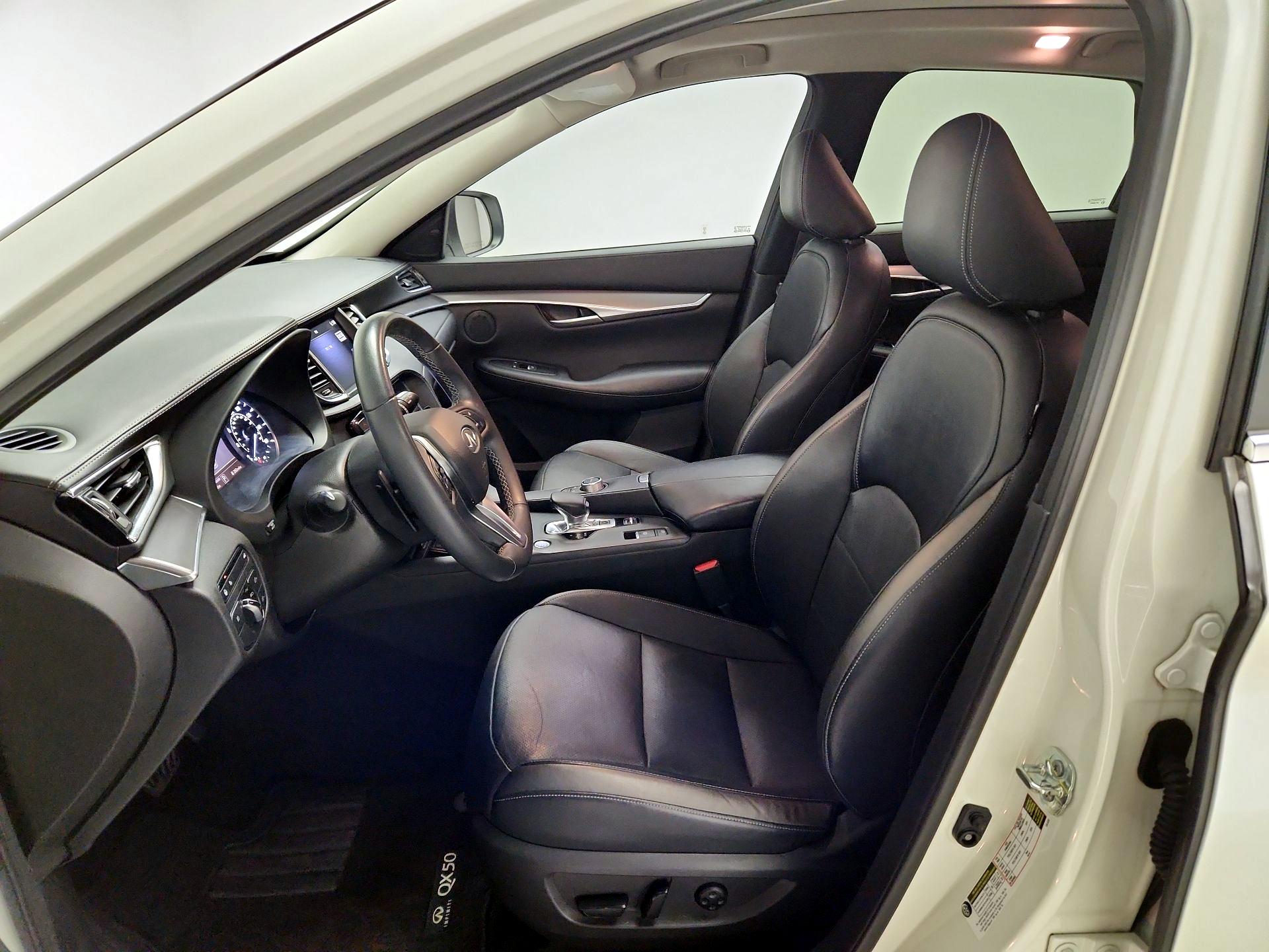 Thumbnail: 2022 INFINITI QX50 - 11