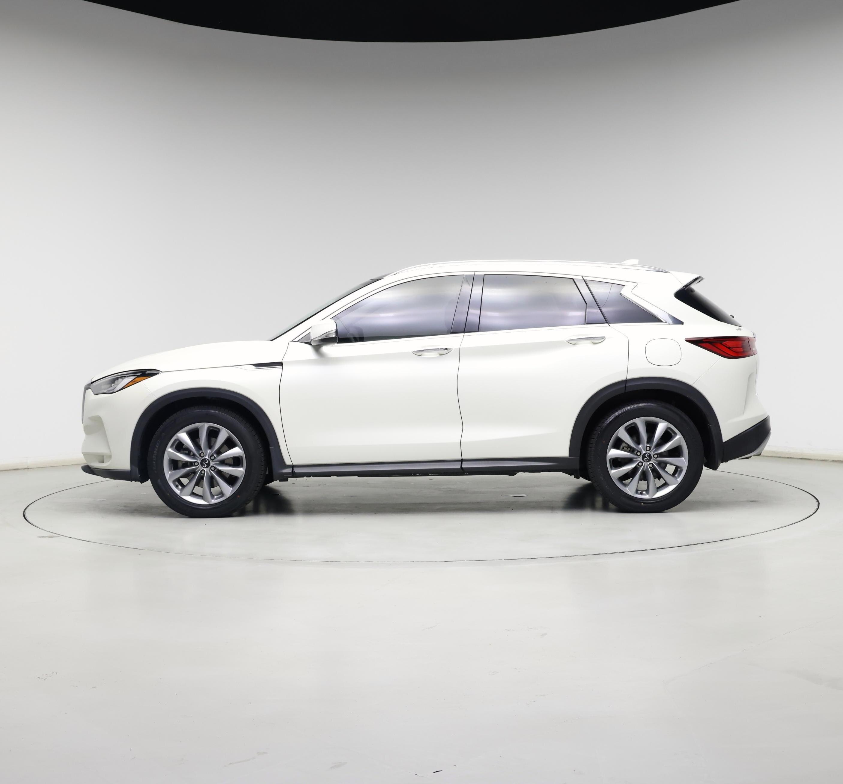 Thumbnail: 2022 INFINITI QX50 - 3