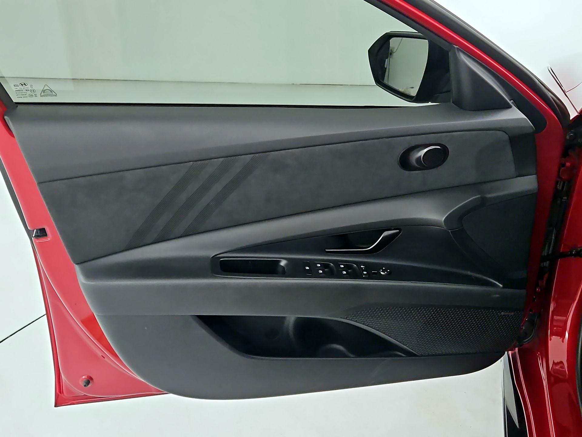 Thumbnail: 2024 Hyundai Elantra - 12