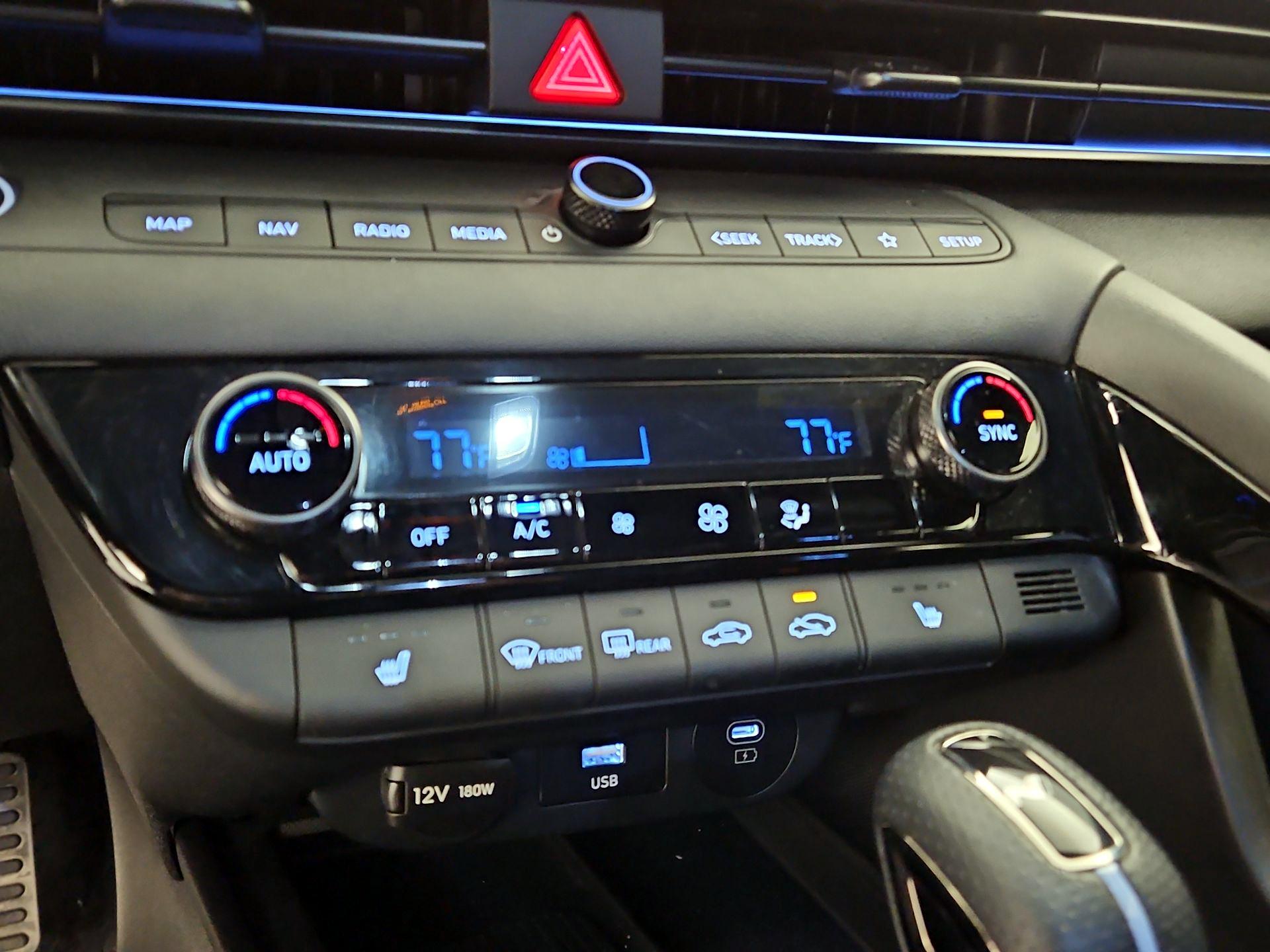 Thumbnail: 2024 Hyundai Elantra - 17