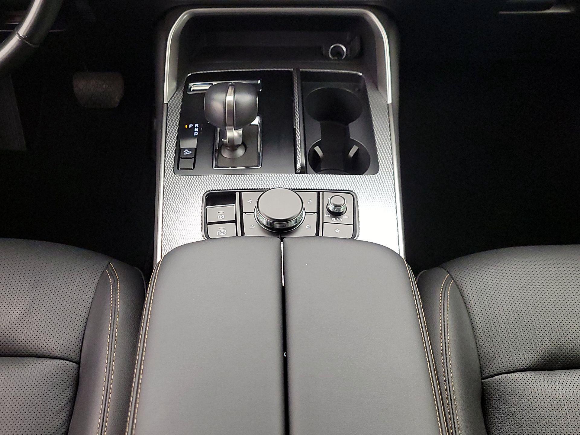 Thumbnail: 2024 Mazda CX-90 - 18