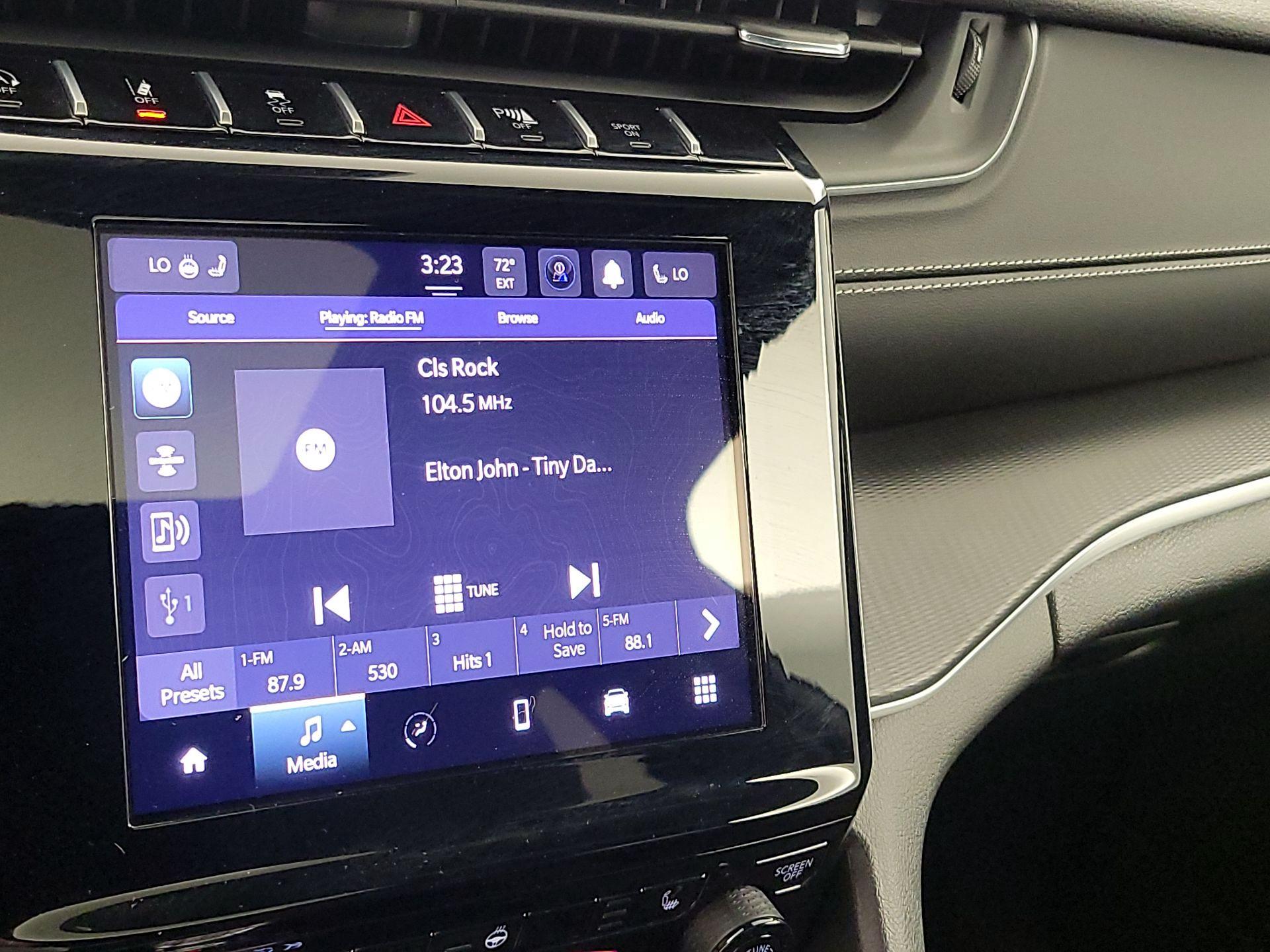 Thumbnail: 2024 Jeep Grand Cherokee - 15