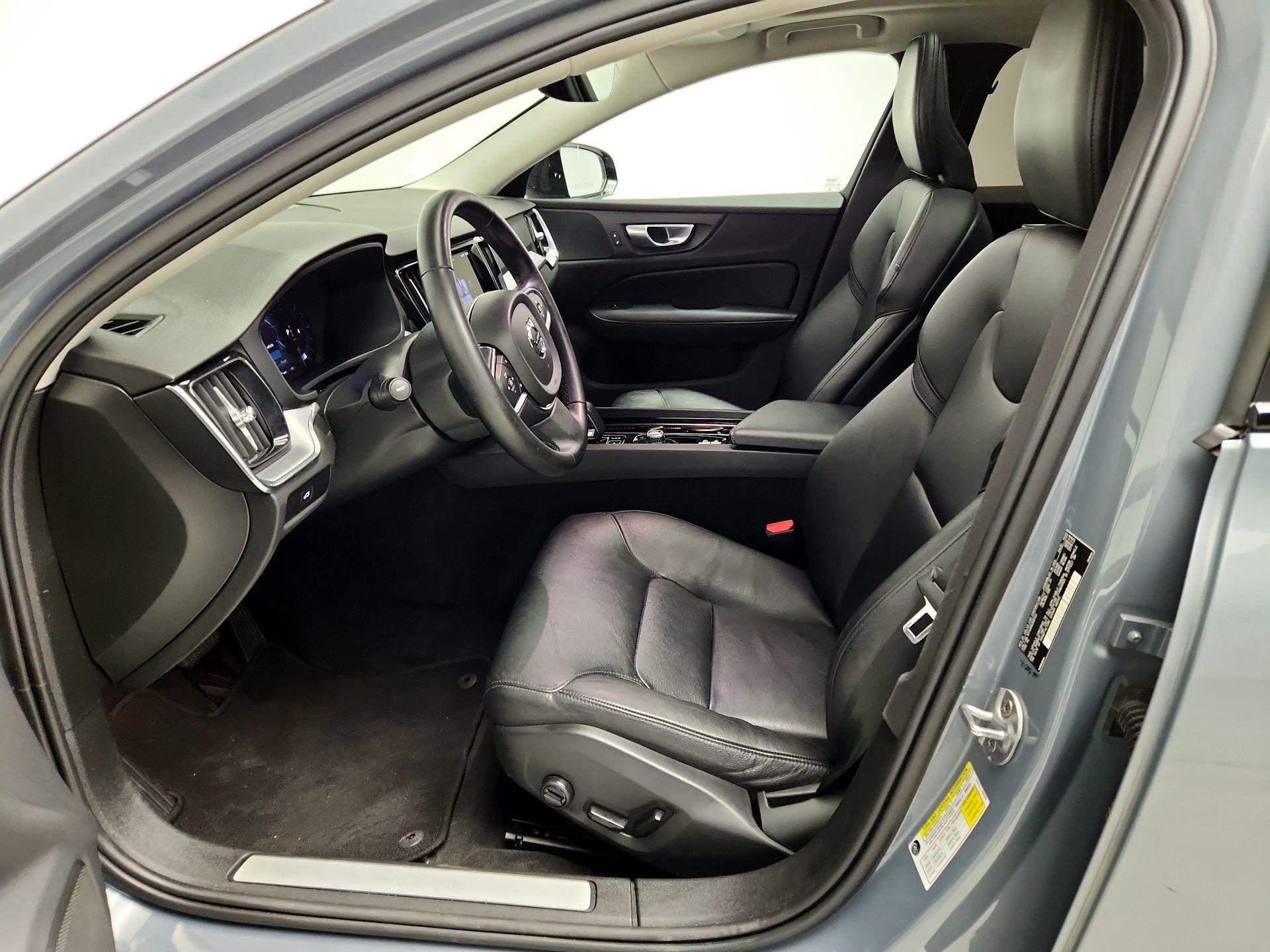 Thumbnail: 2024 Volvo S60 - 11