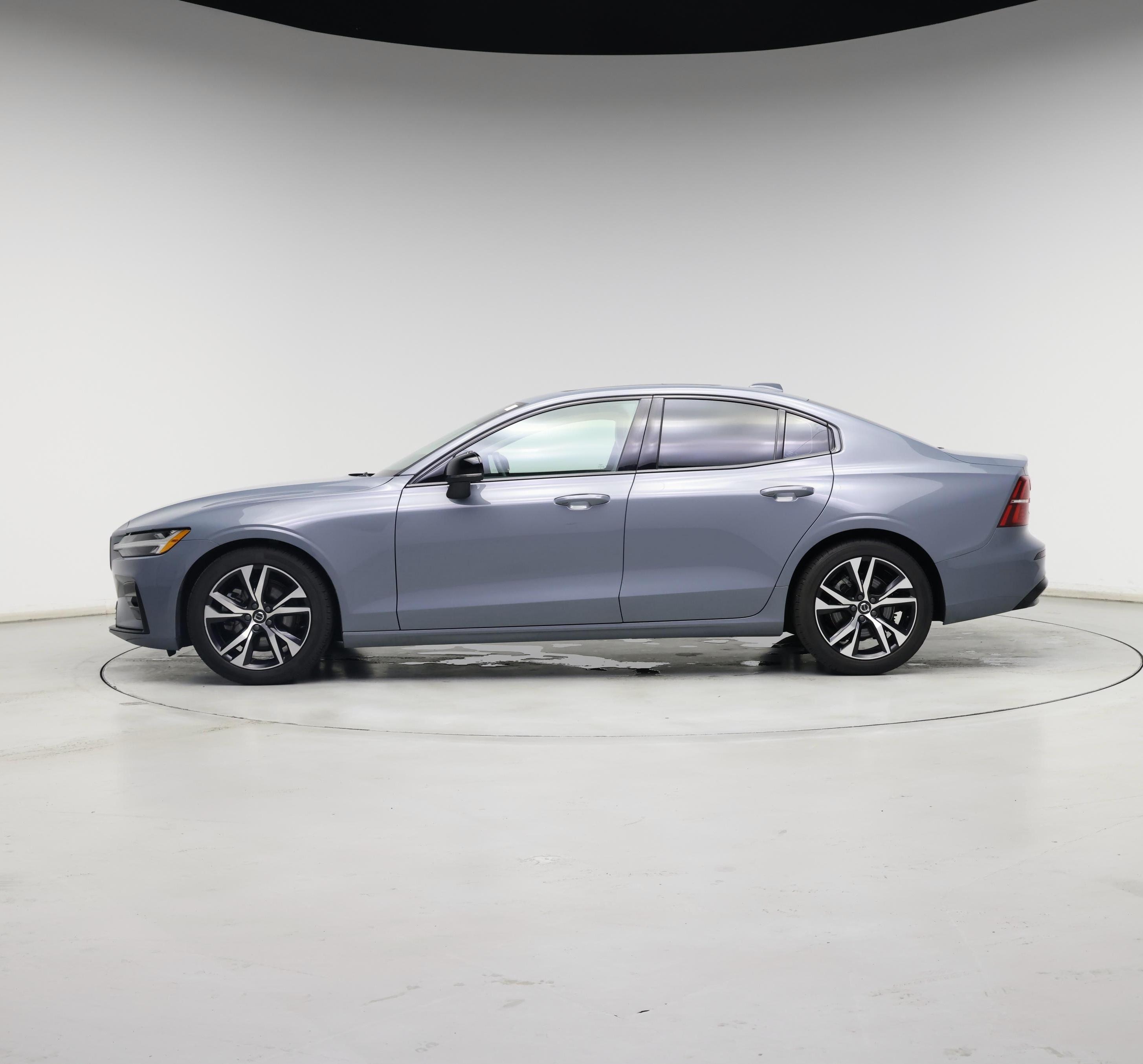 Thumbnail: 2024 Volvo S60 - 3