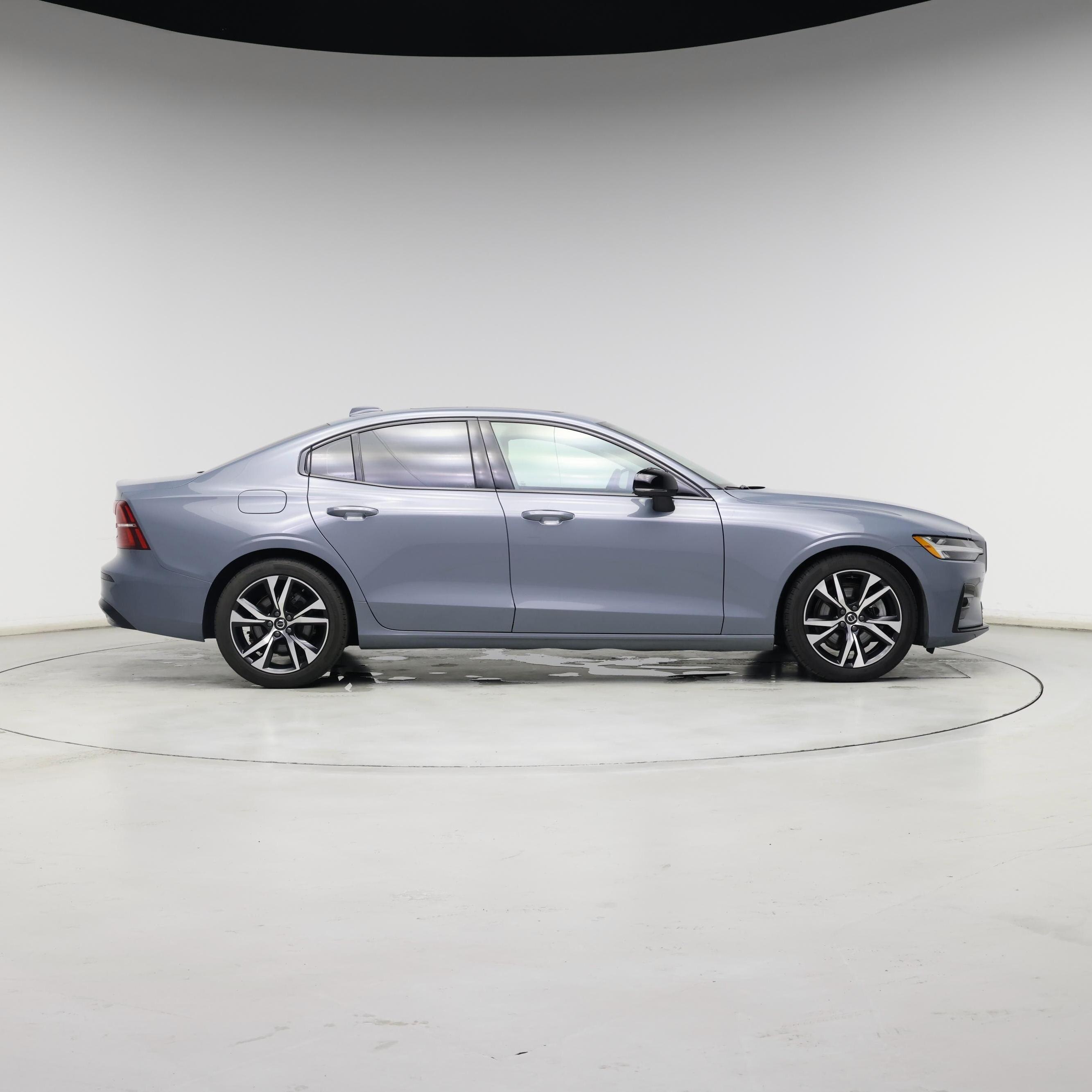 Thumbnail: 2024 Volvo S60 - 7