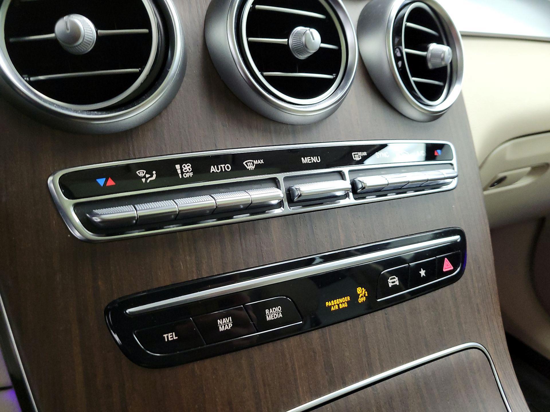 Thumbnail: 2022 Mercedes-Benz GLC - 14