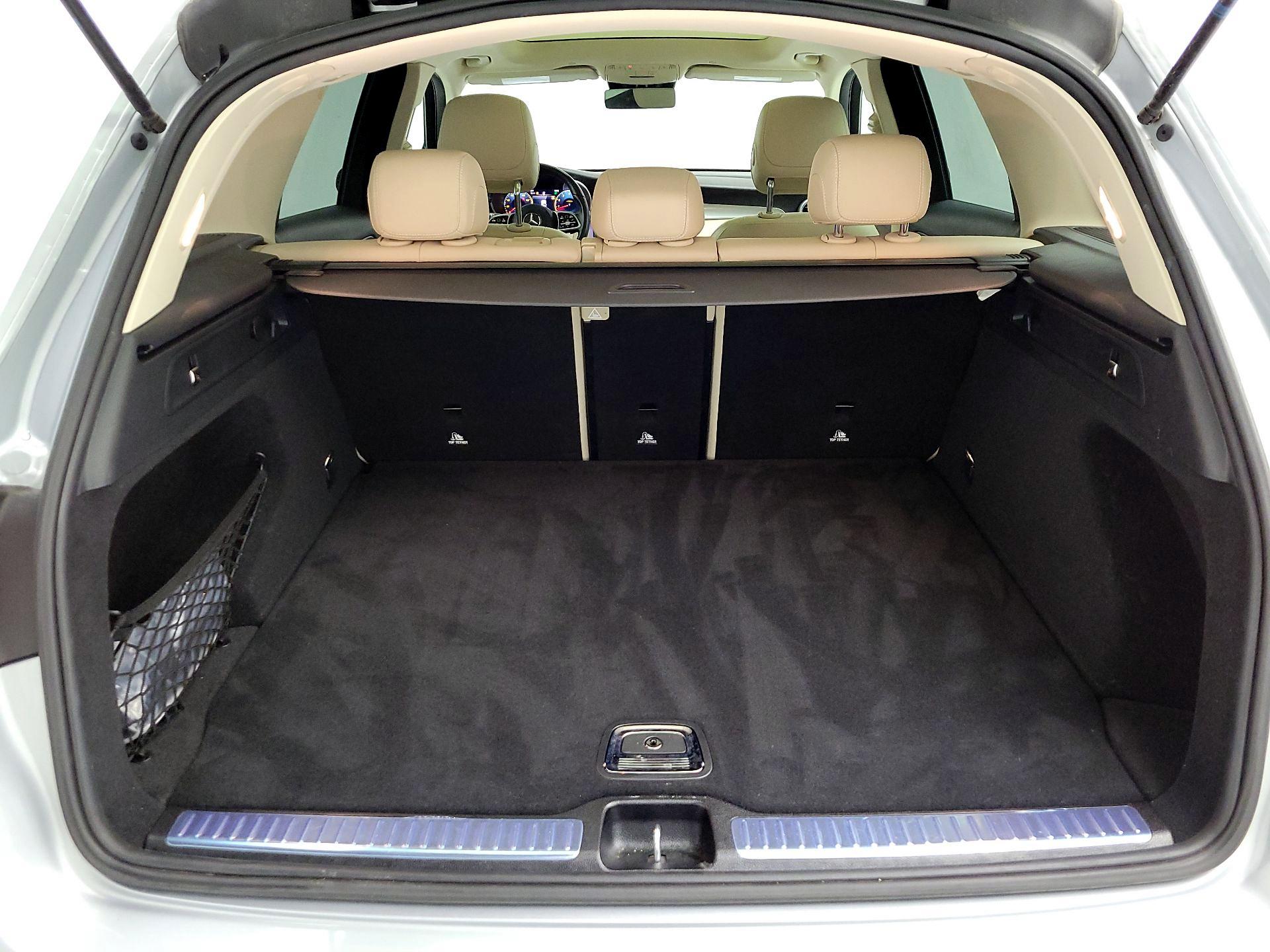 Thumbnail: 2022 Mercedes-Benz GLC - 16