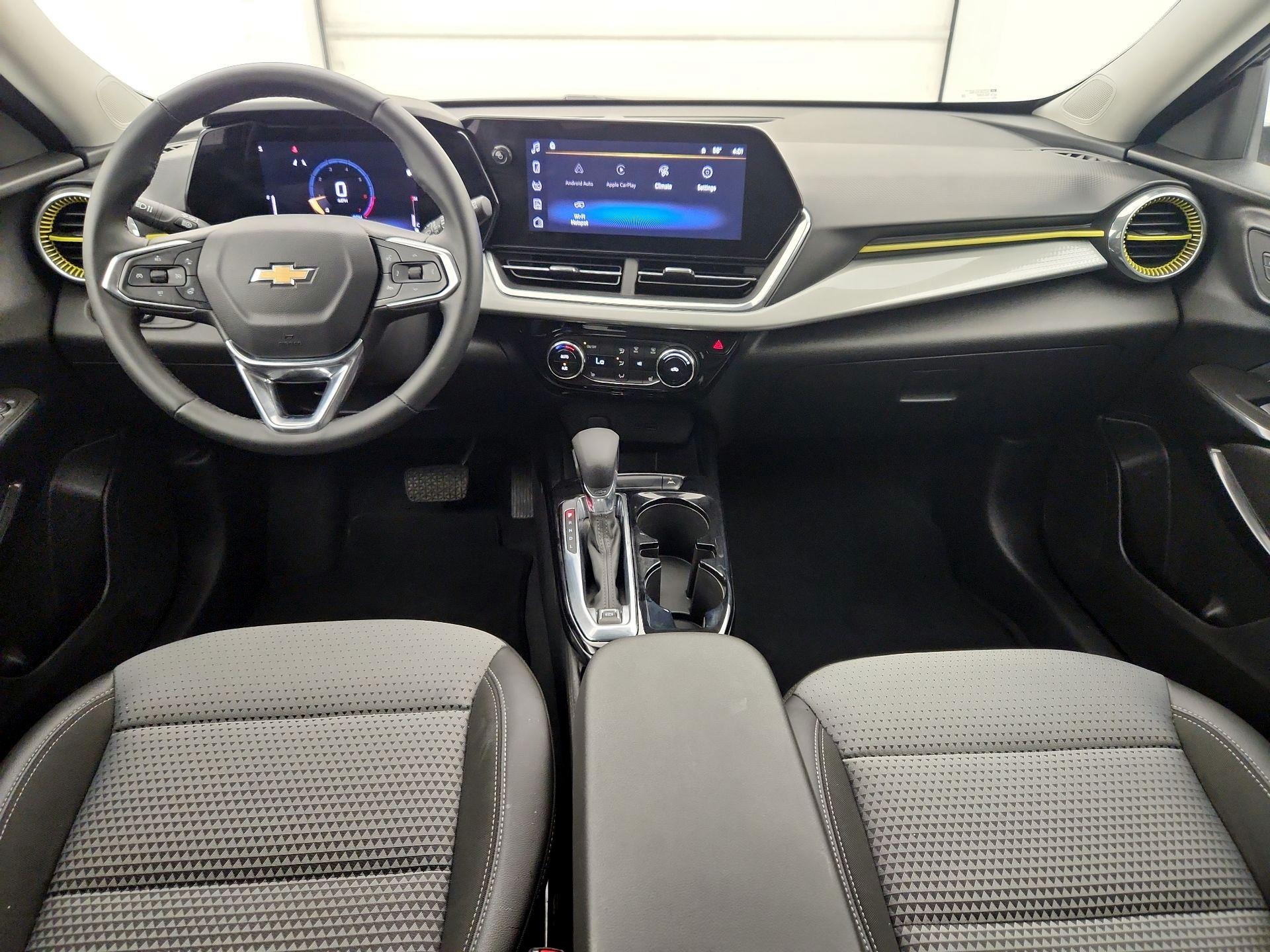 Thumbnail: 2025 Chevrolet Trax - 9