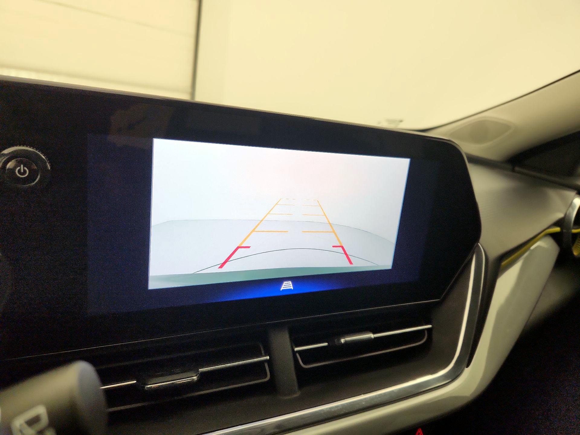 Thumbnail: 2025 Chevrolet Trax - 14