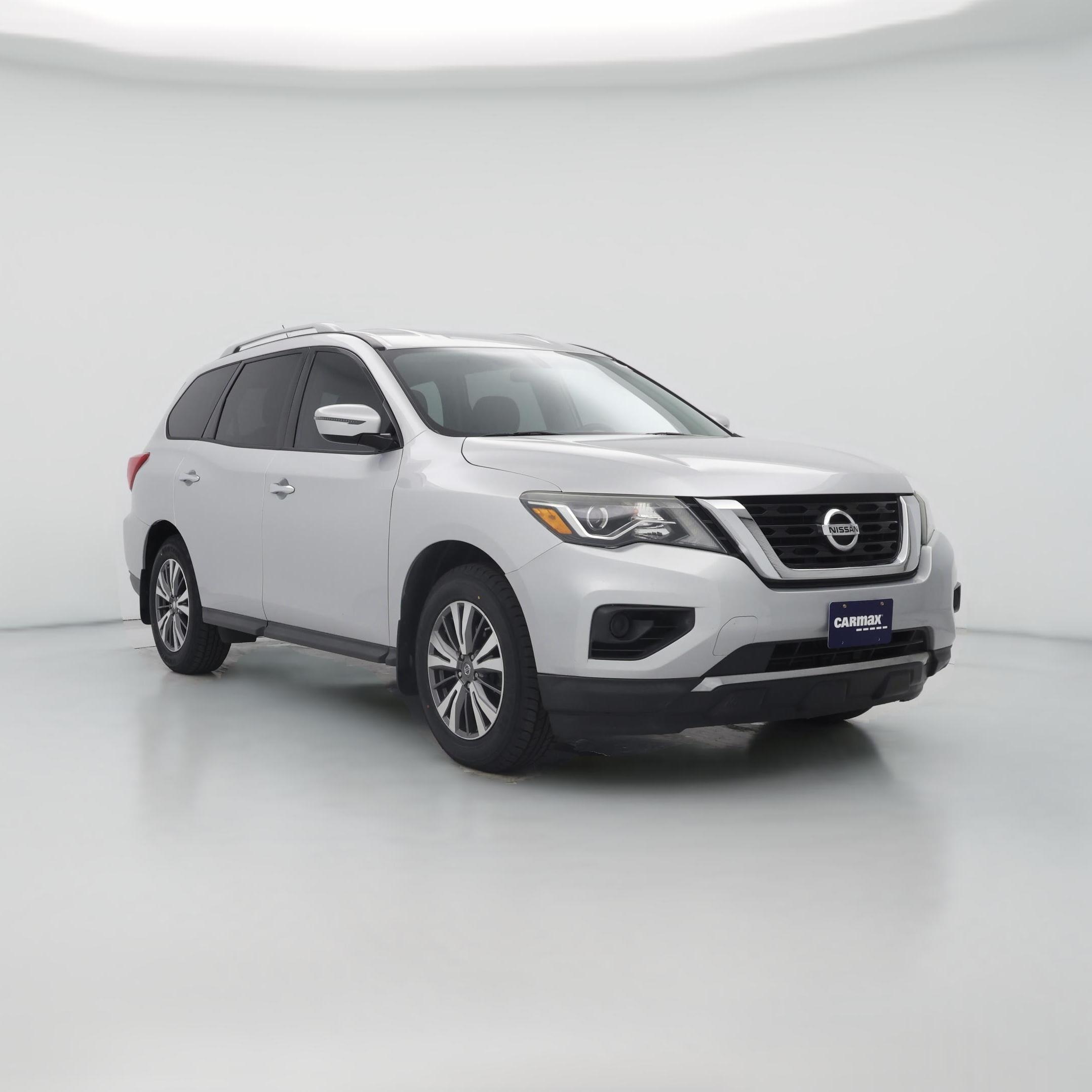 Thumbnail: 2017 Nissan Pathfinder - 1
