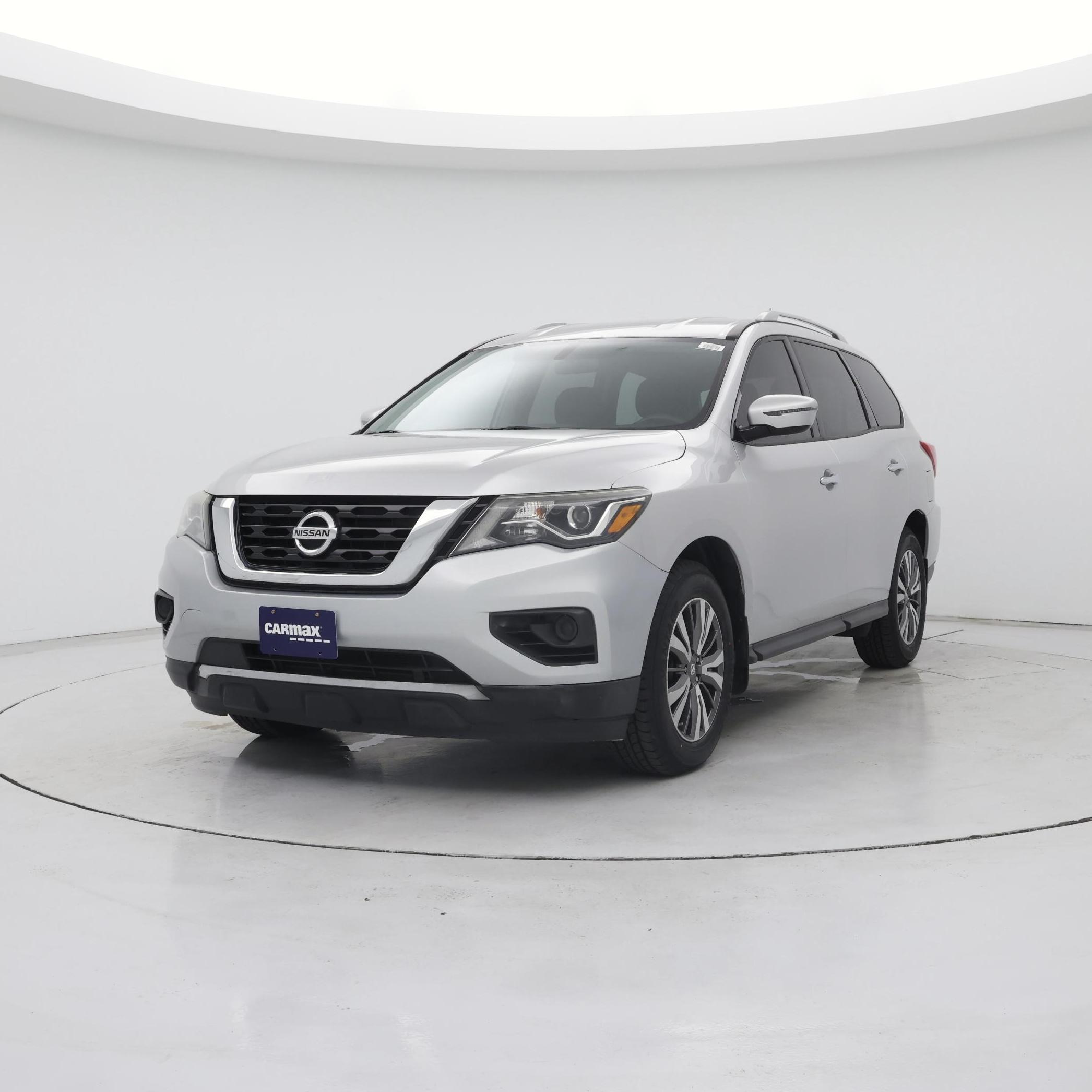 Thumbnail: 2017 Nissan Pathfinder - 4