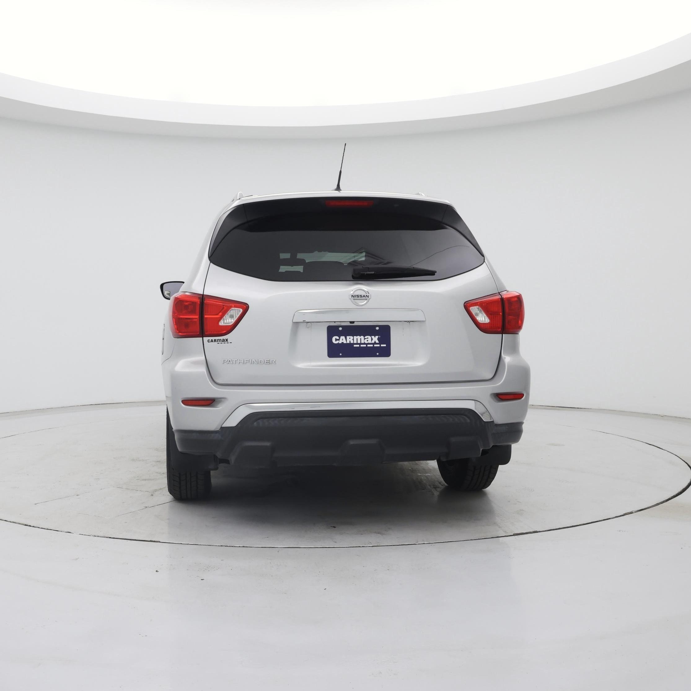 Thumbnail: 2017 Nissan Pathfinder - 6