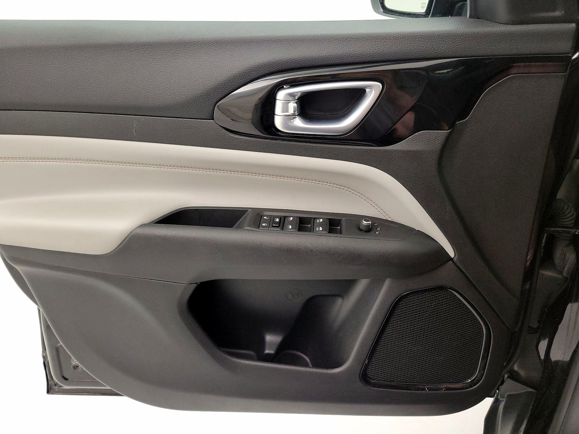 Thumbnail: 2022 Jeep Compass - 12