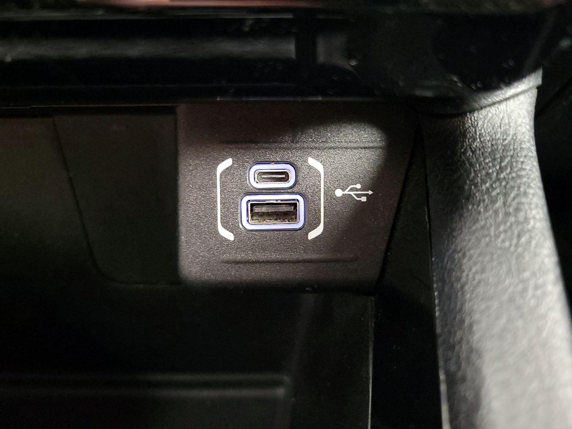 Thumbnail: 2022 Jeep Compass - 18