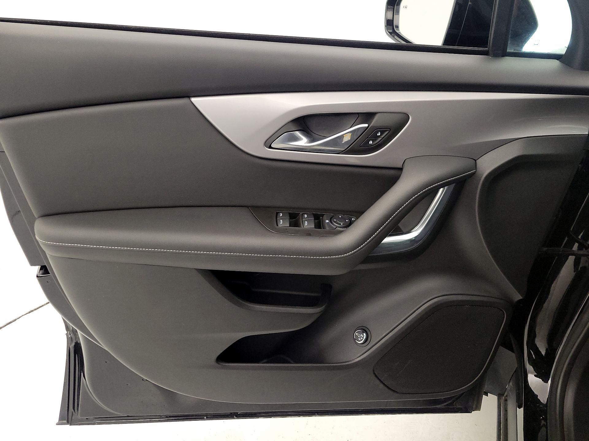 Thumbnail: 2023 Chevrolet Blazer - 12