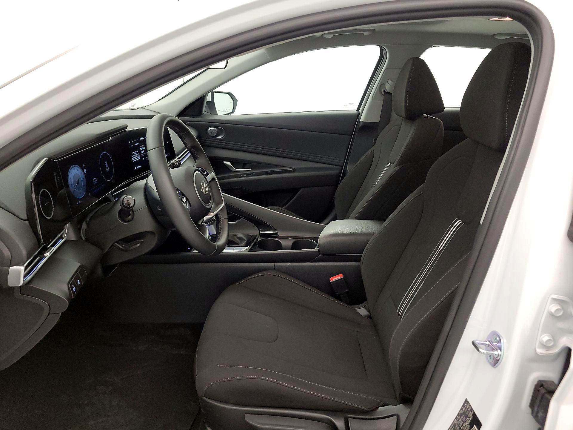 Thumbnail: 2025 Hyundai Elantra - 11