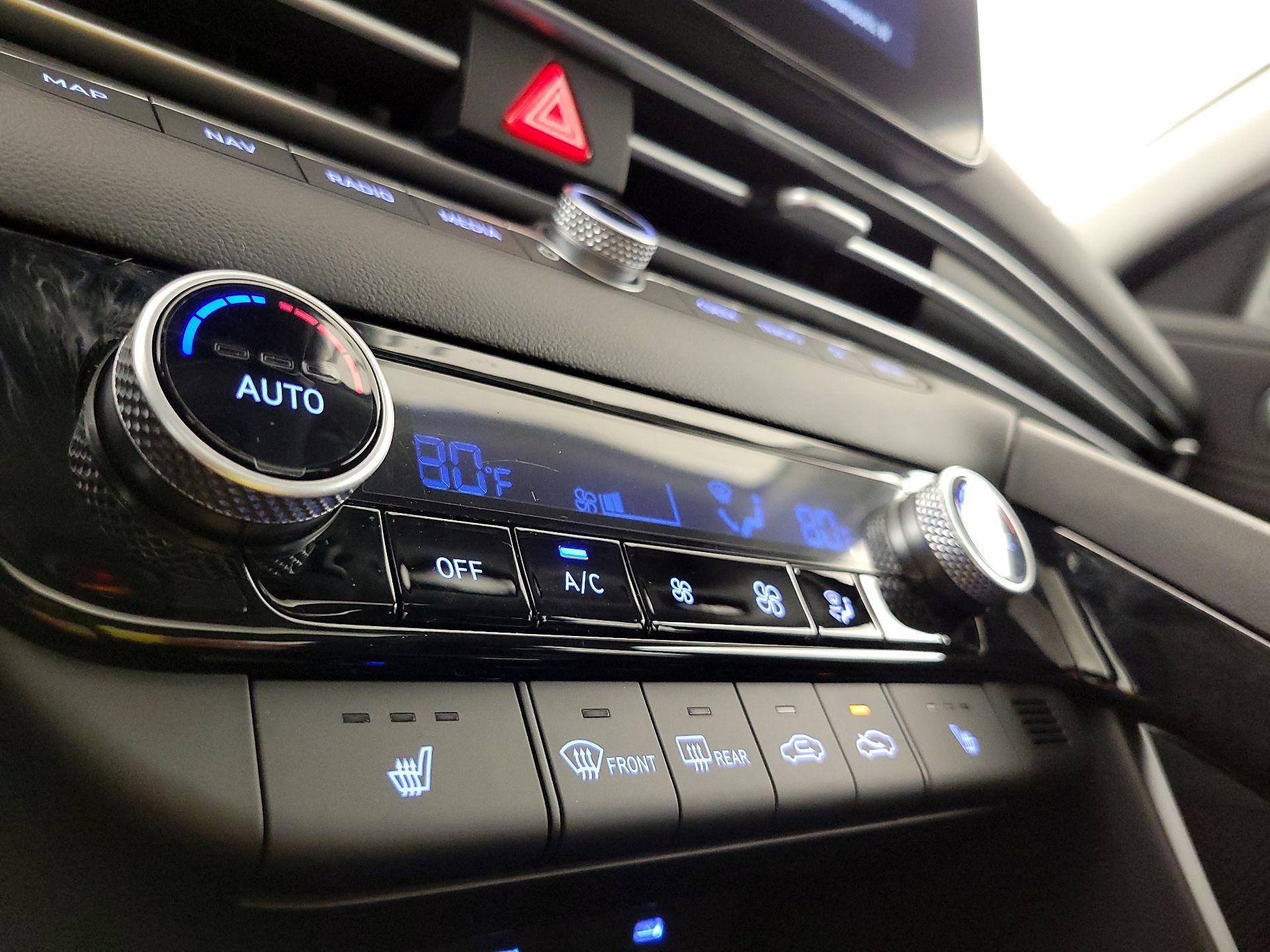 Thumbnail: 2025 Hyundai Elantra - 17