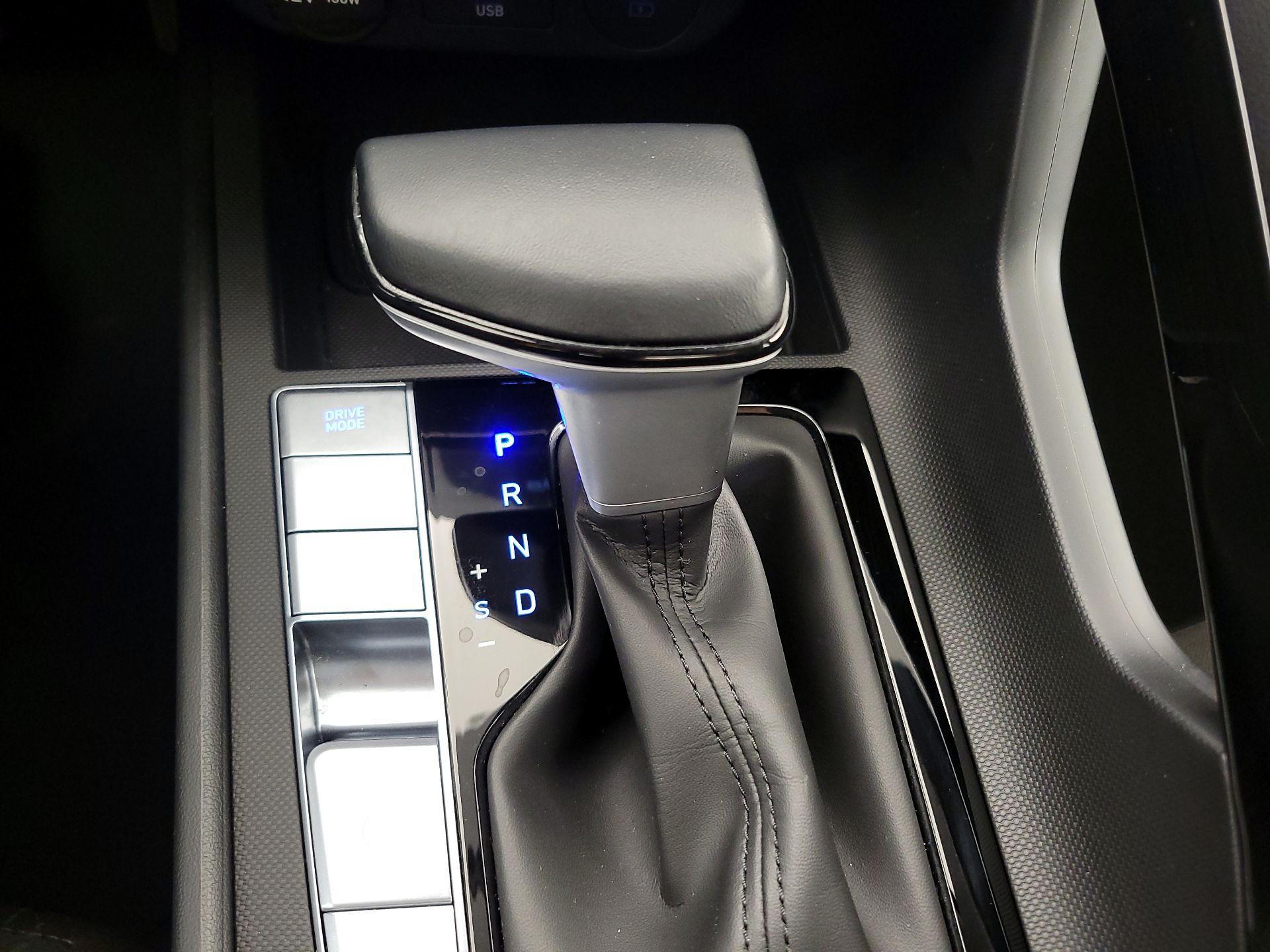 Thumbnail: 2025 Hyundai Elantra - 18