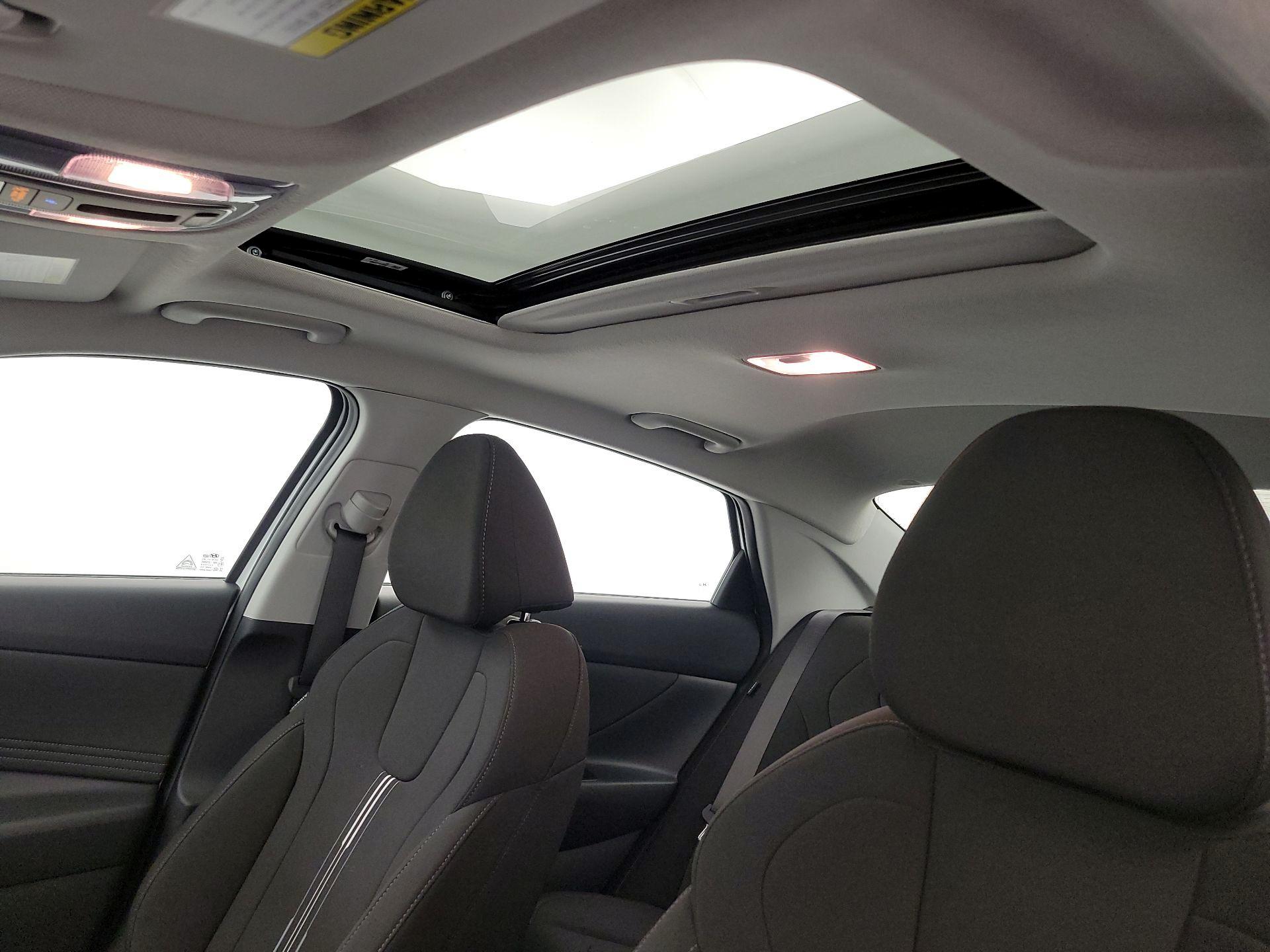 Thumbnail: 2025 Hyundai Elantra - 20