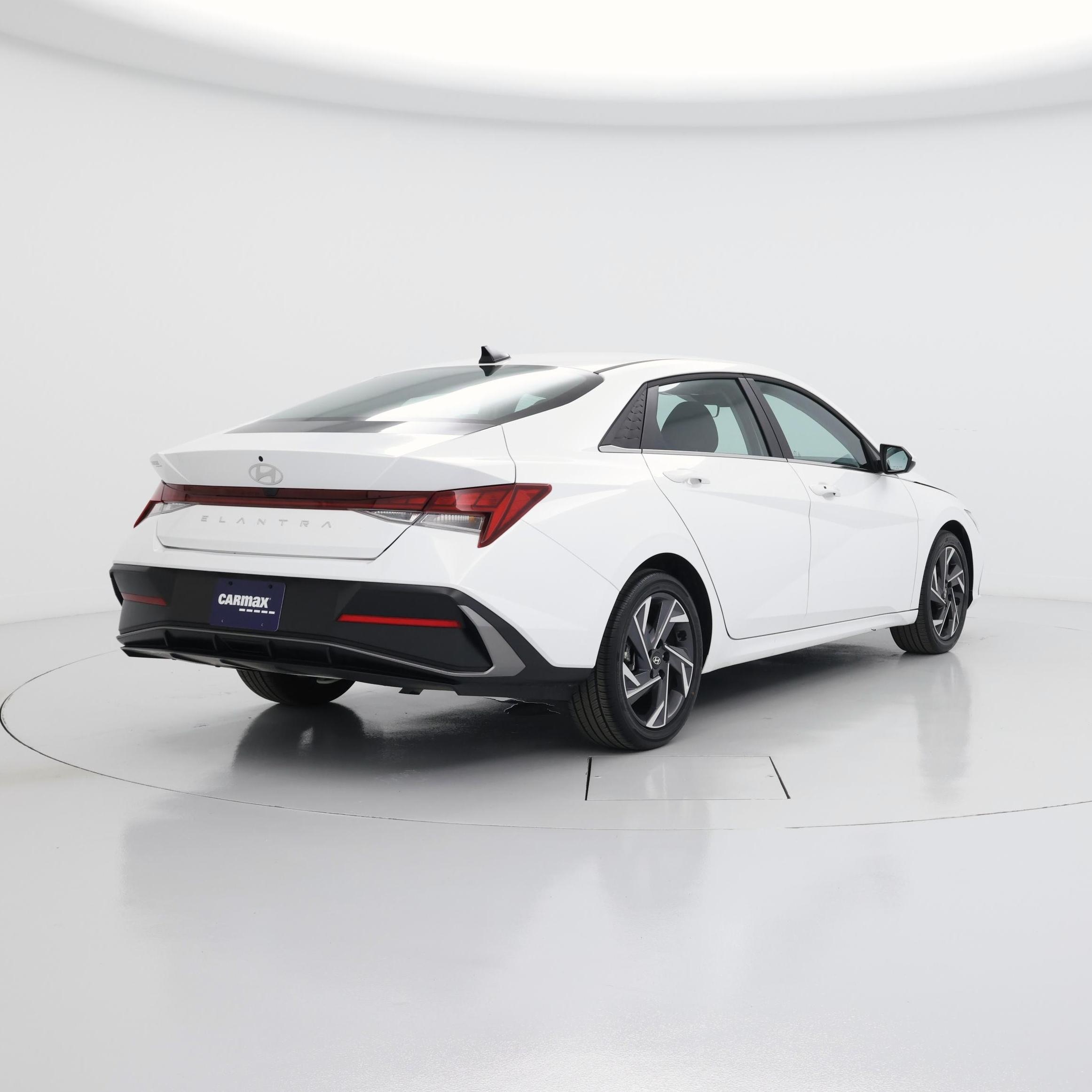 Thumbnail: 2025 Hyundai Elantra - 8