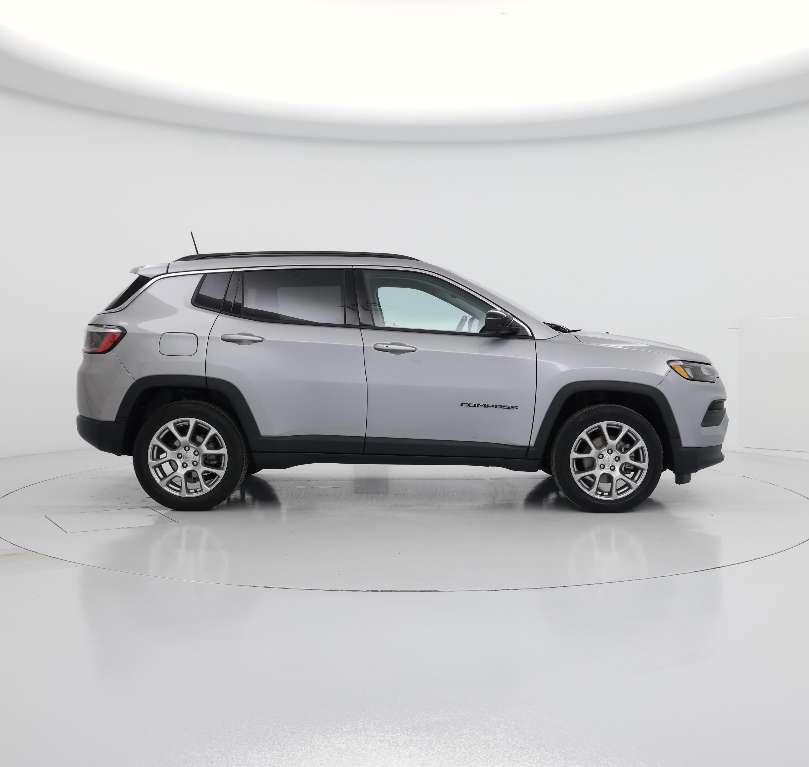 Thumbnail: 2022 Jeep Compass - 7