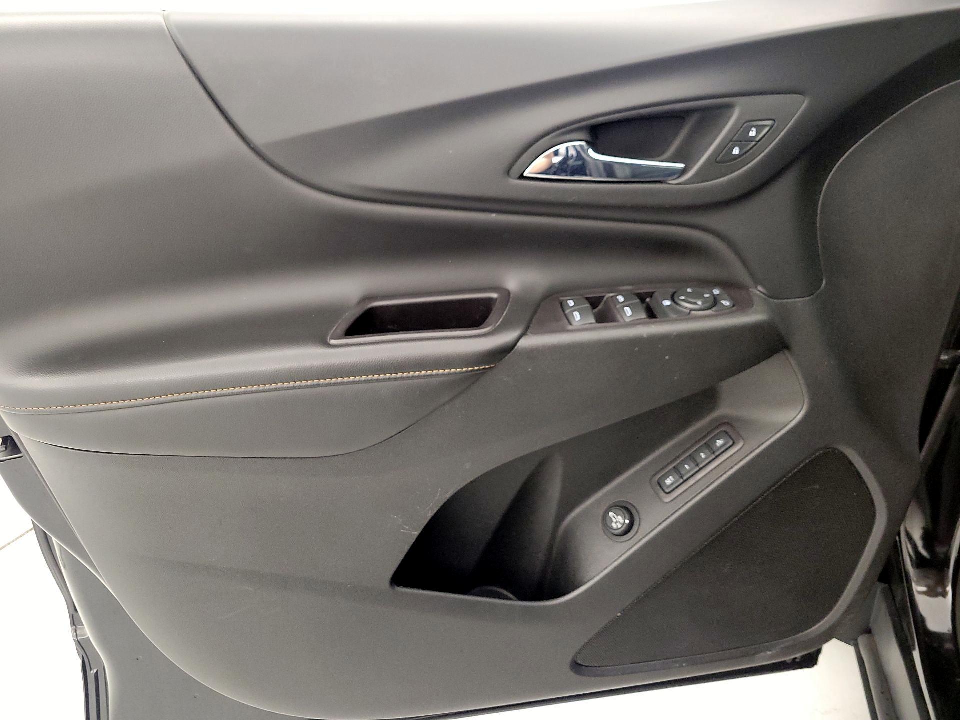 Thumbnail: 2021 Chevrolet Equinox - 12