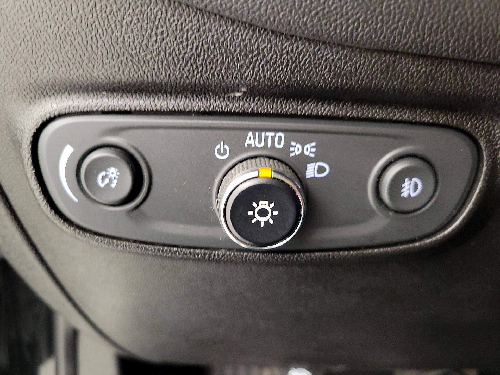 Thumbnail: 2021 Chevrolet Equinox - 13