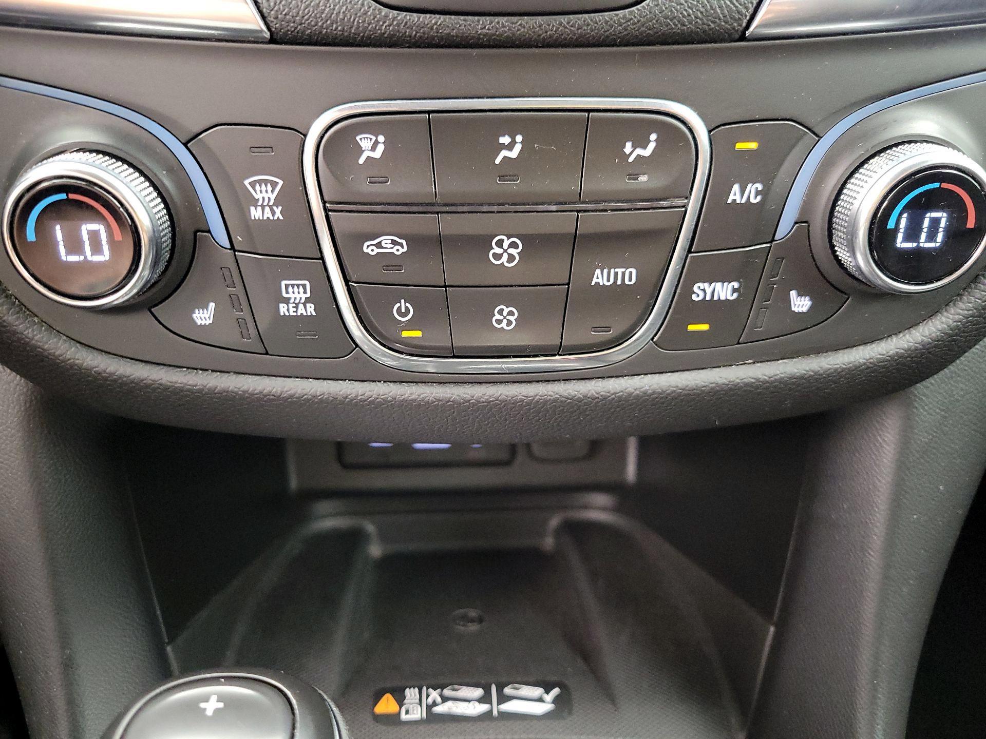 Thumbnail: 2021 Chevrolet Equinox - 16