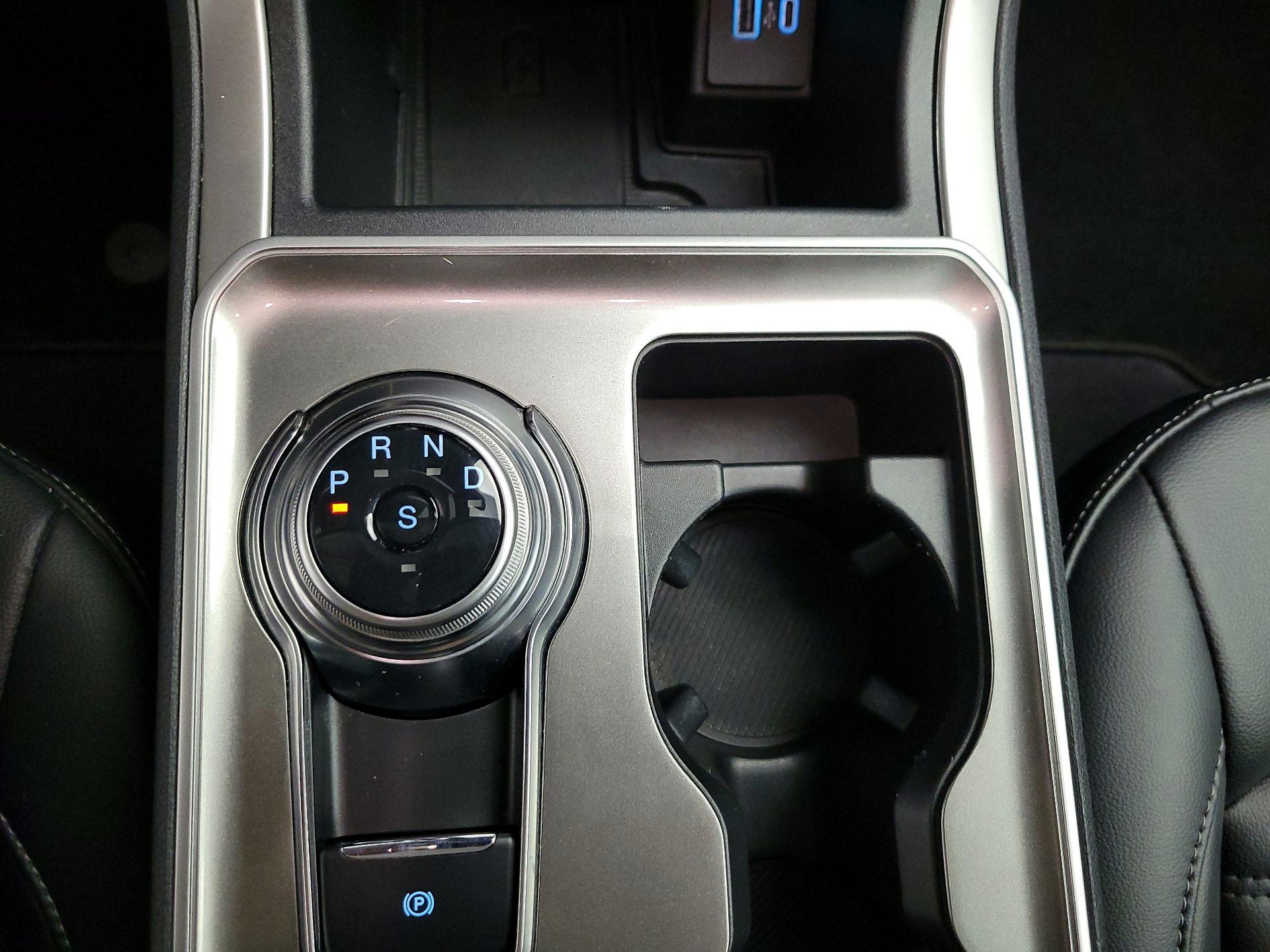 Thumbnail: 2023 Ford Edge - 17