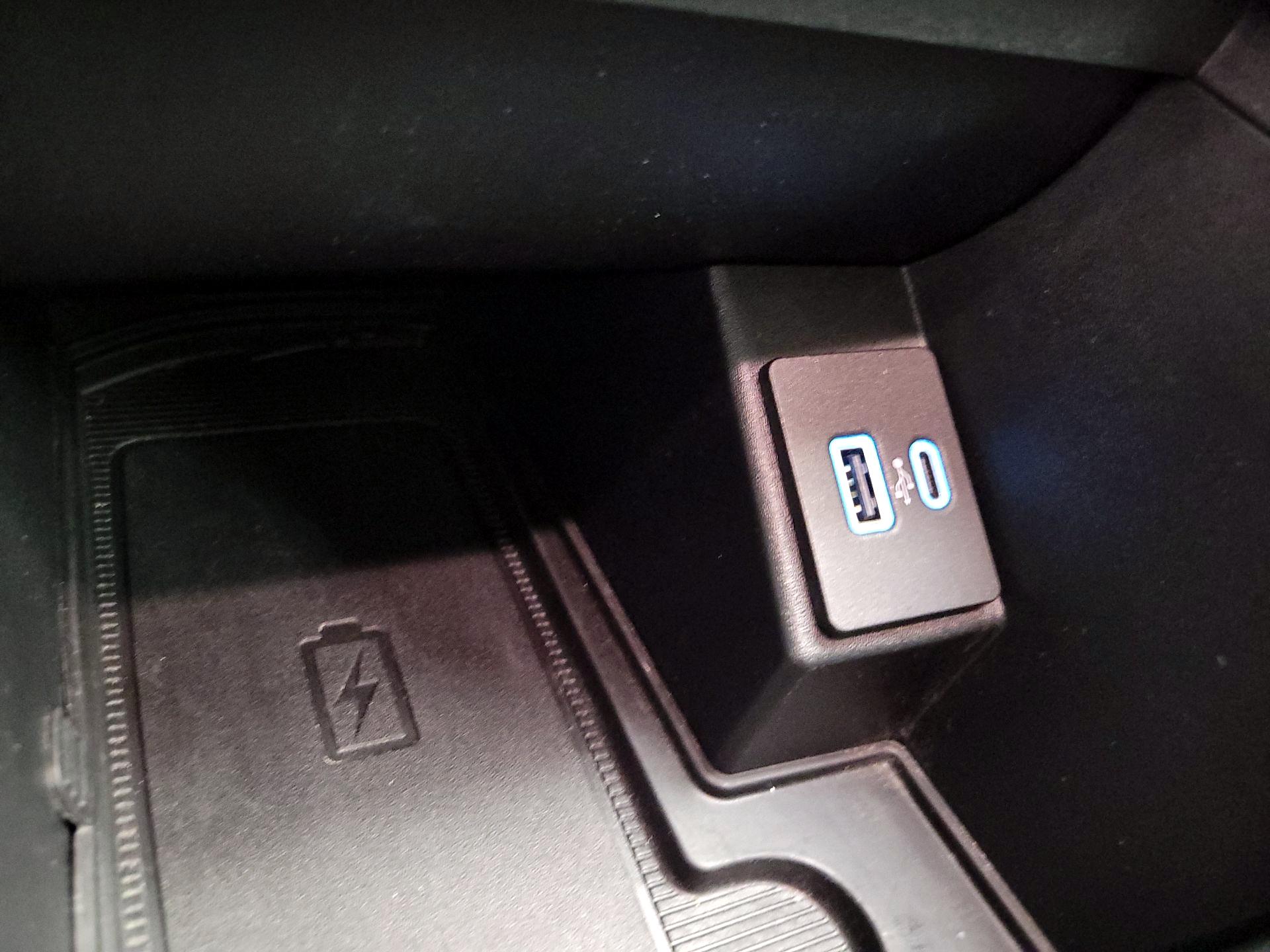 Thumbnail: 2023 Ford Edge - 18