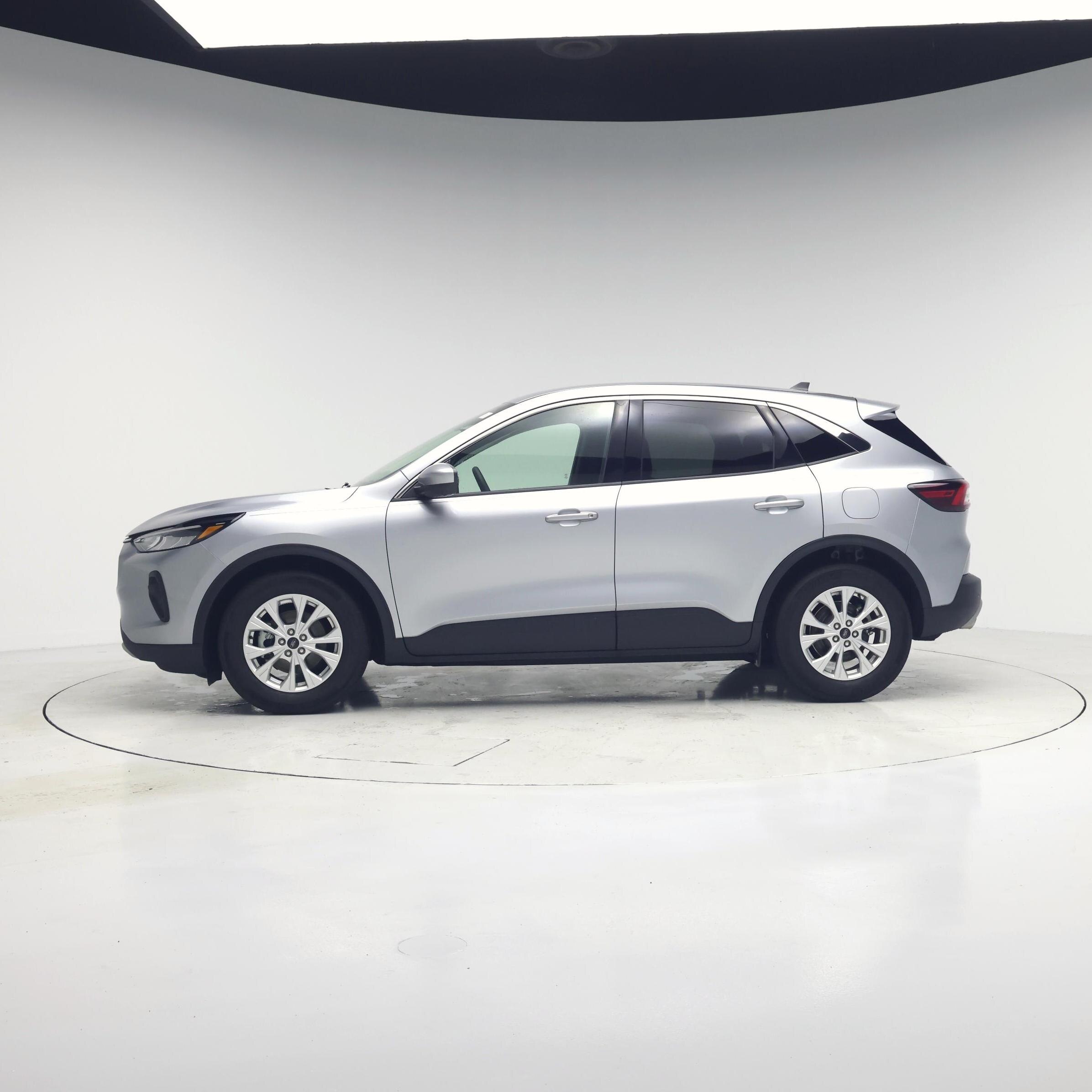 Thumbnail: 2023 Ford Escape - 3