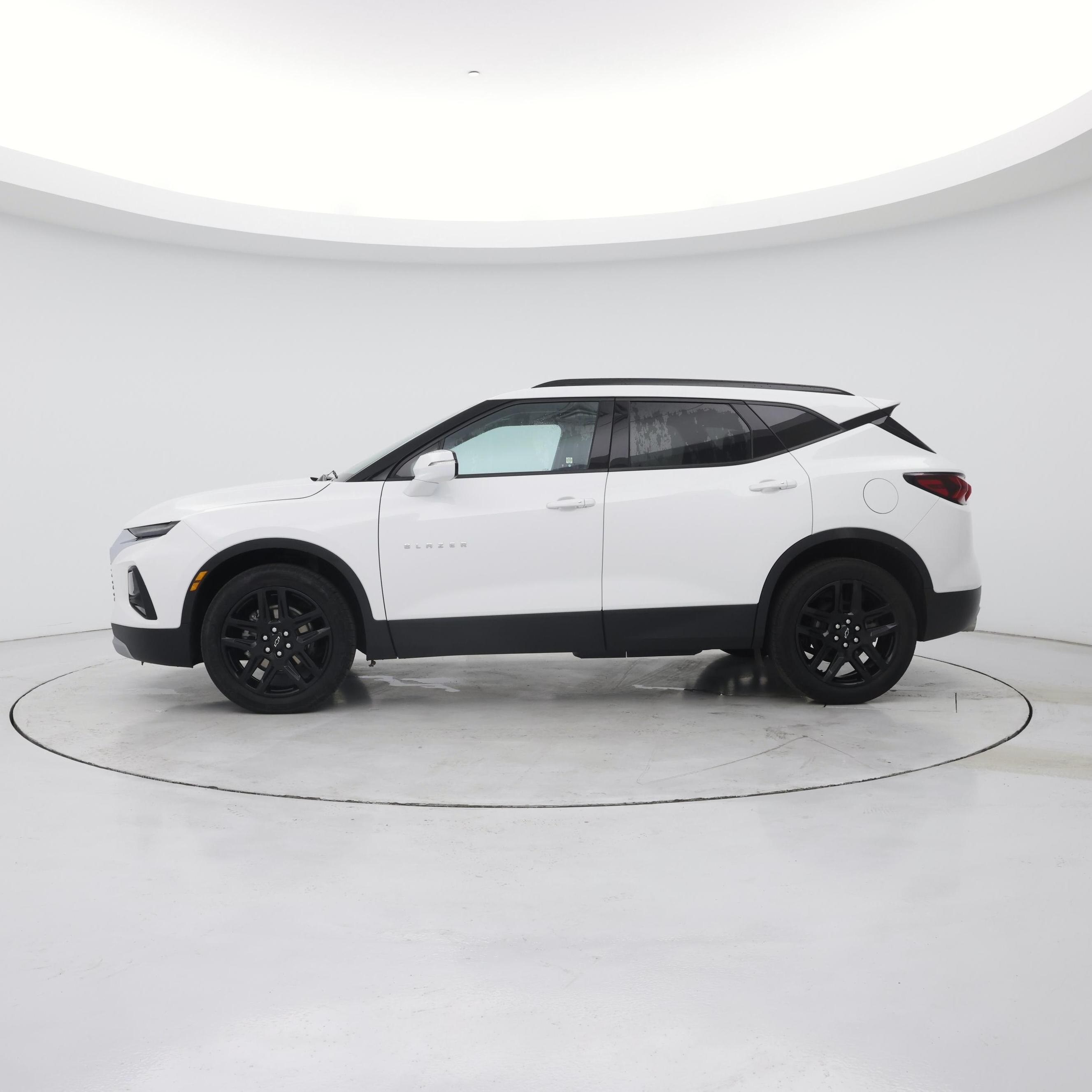 Thumbnail: 2022 Chevrolet Blazer - 3