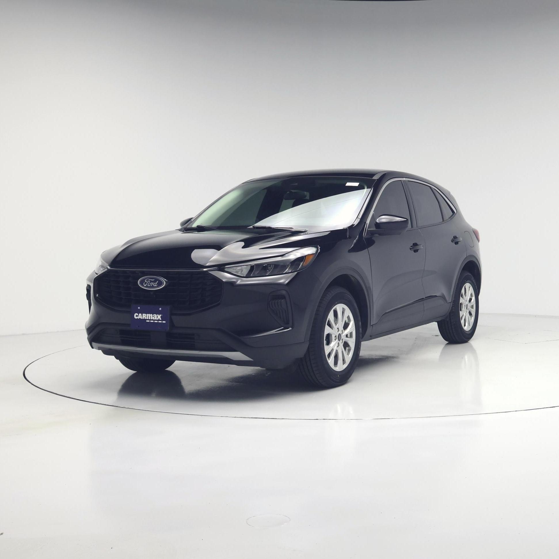 Thumbnail: 2023 Ford Escape - 4