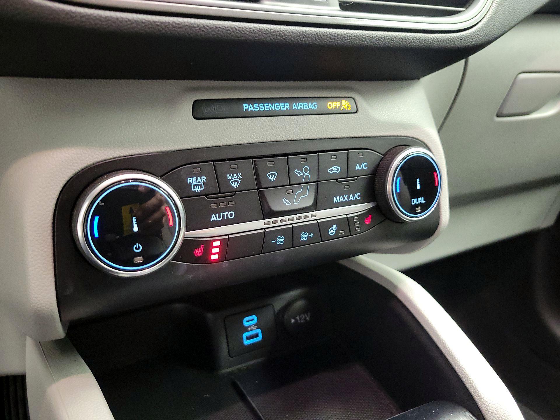 Thumbnail: 2023 Ford Escape - 14