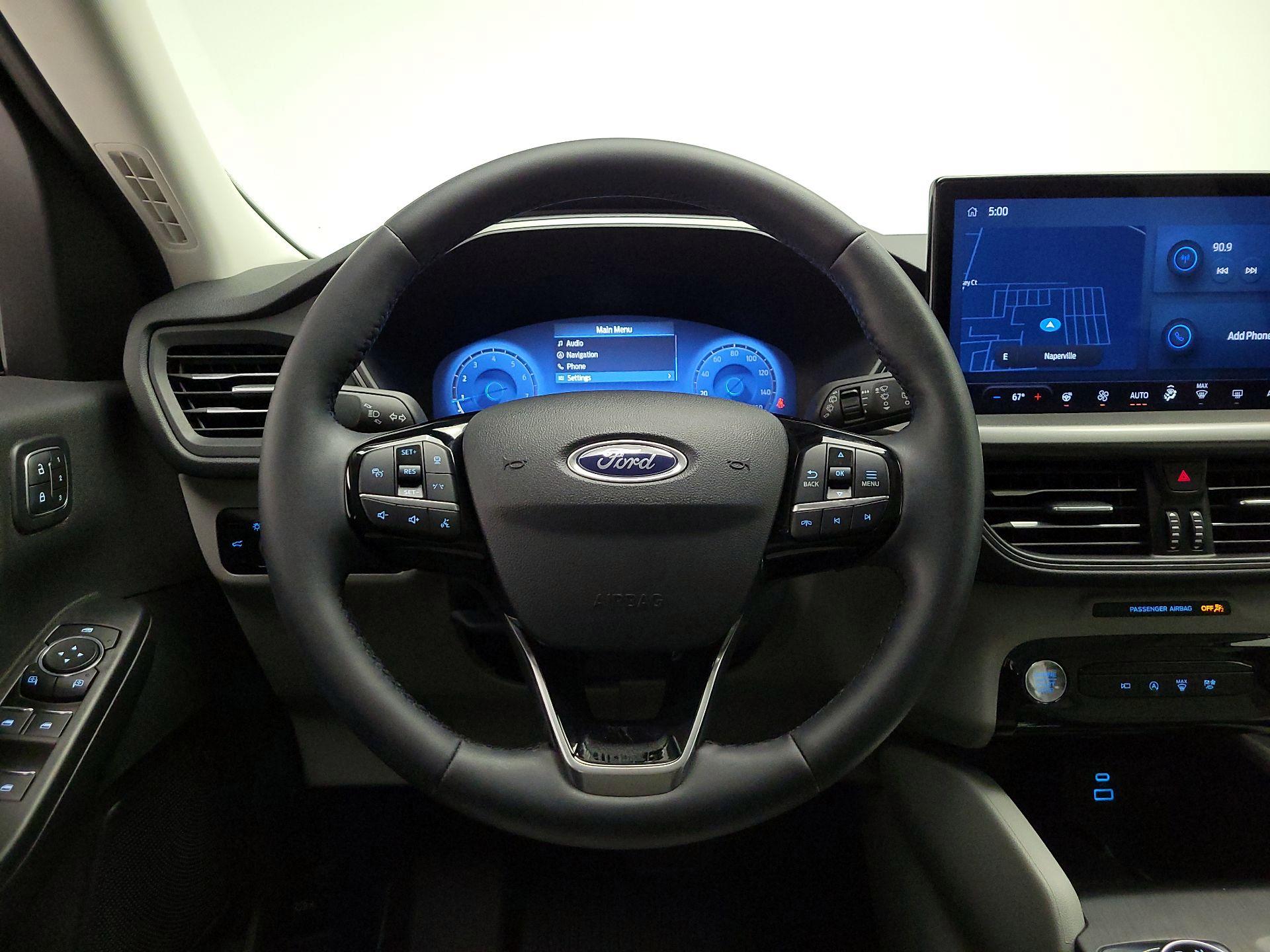 Thumbnail: 2023 Ford Escape - 10