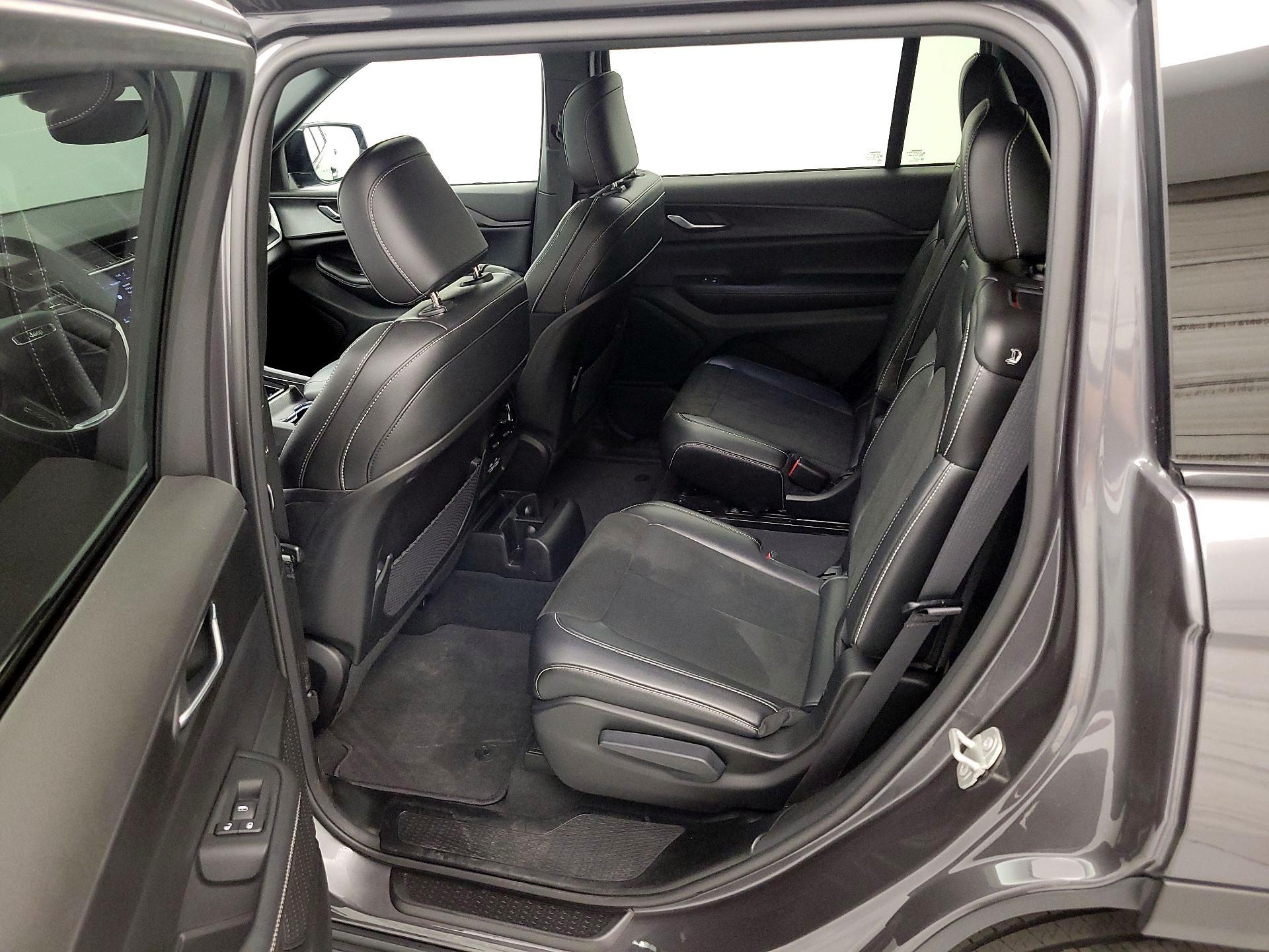 Thumbnail: 2024 Jeep Grand Cherokee L - 20