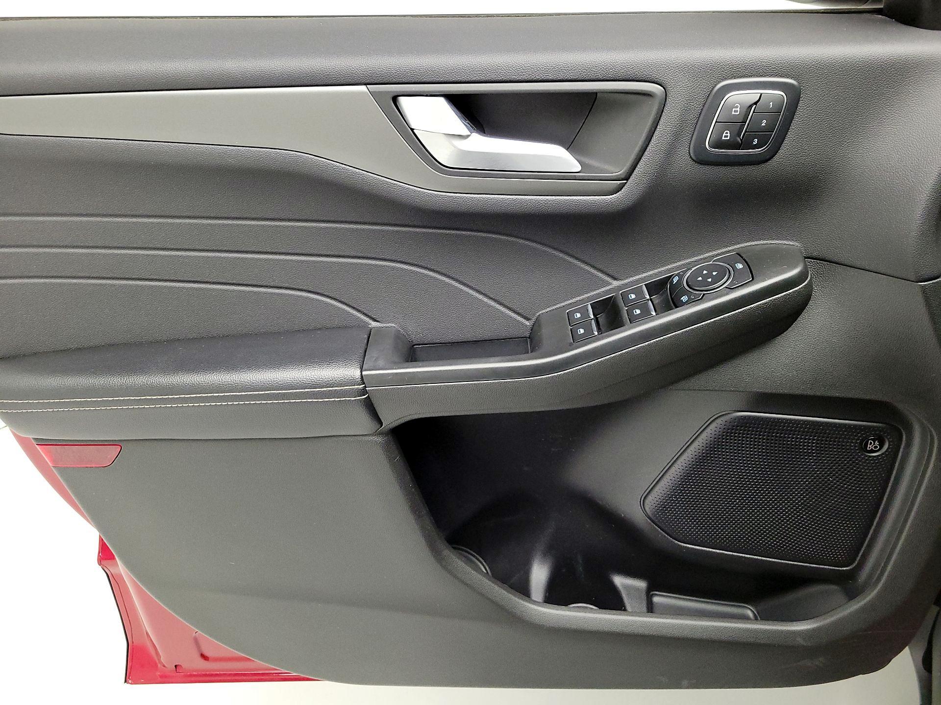 Thumbnail: 2023 Ford Escape - 12