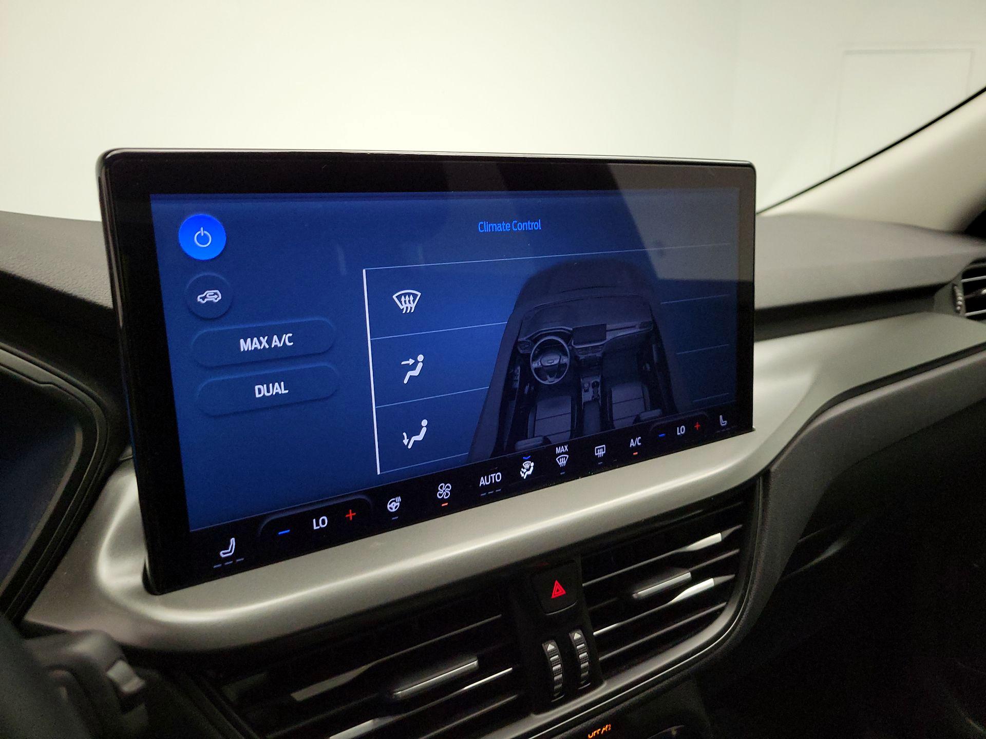 Thumbnail: 2023 Ford Escape - 17