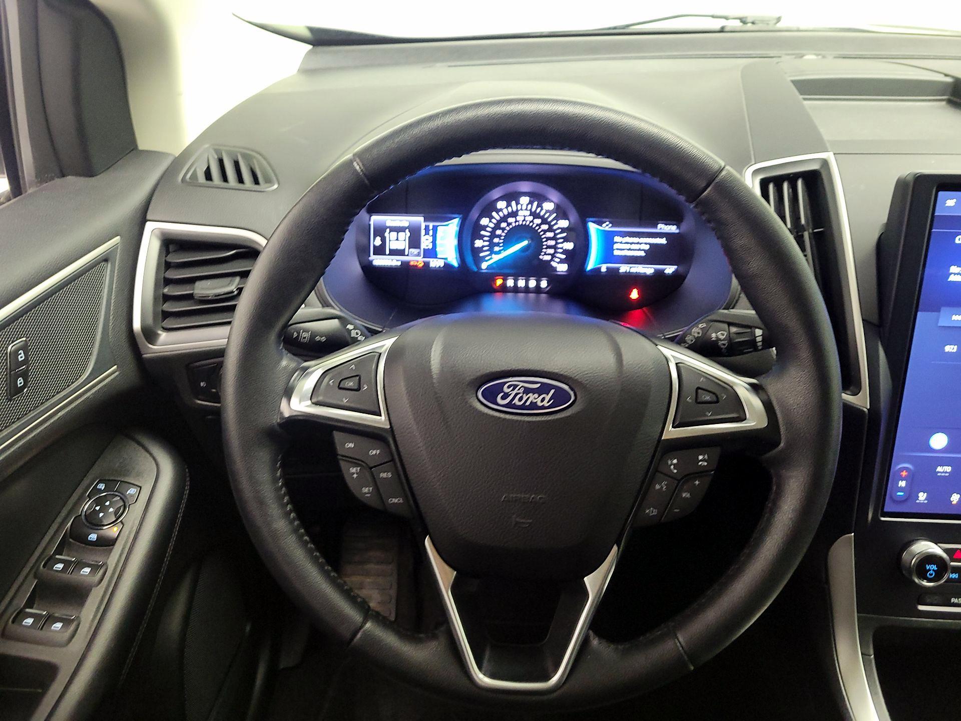 Thumbnail: 2023 Ford Edge - 10