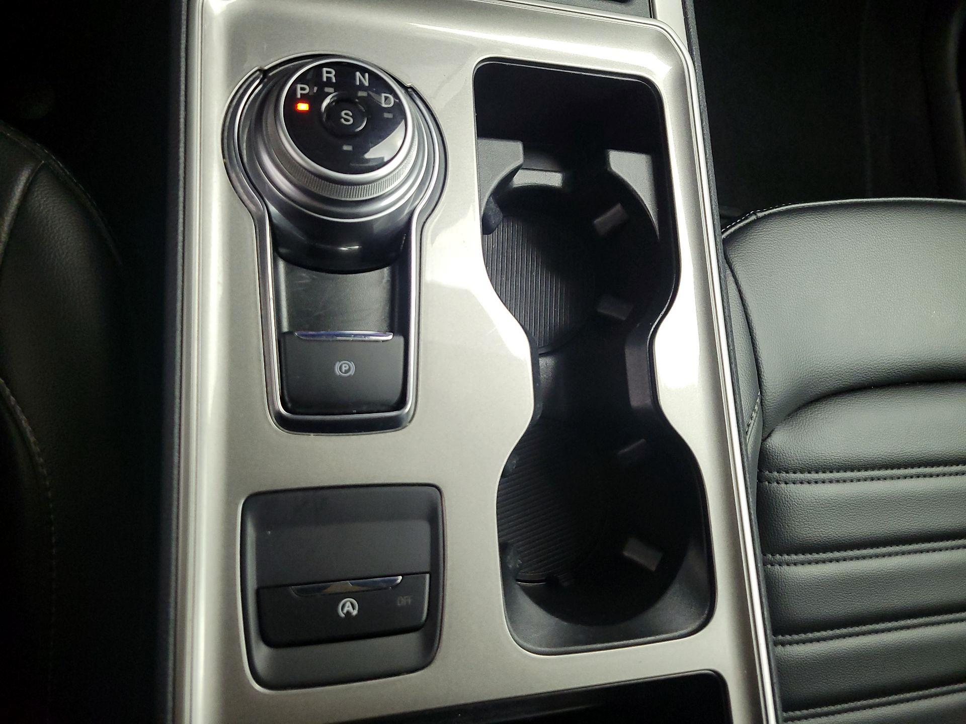 Thumbnail: 2023 Ford Edge - 17