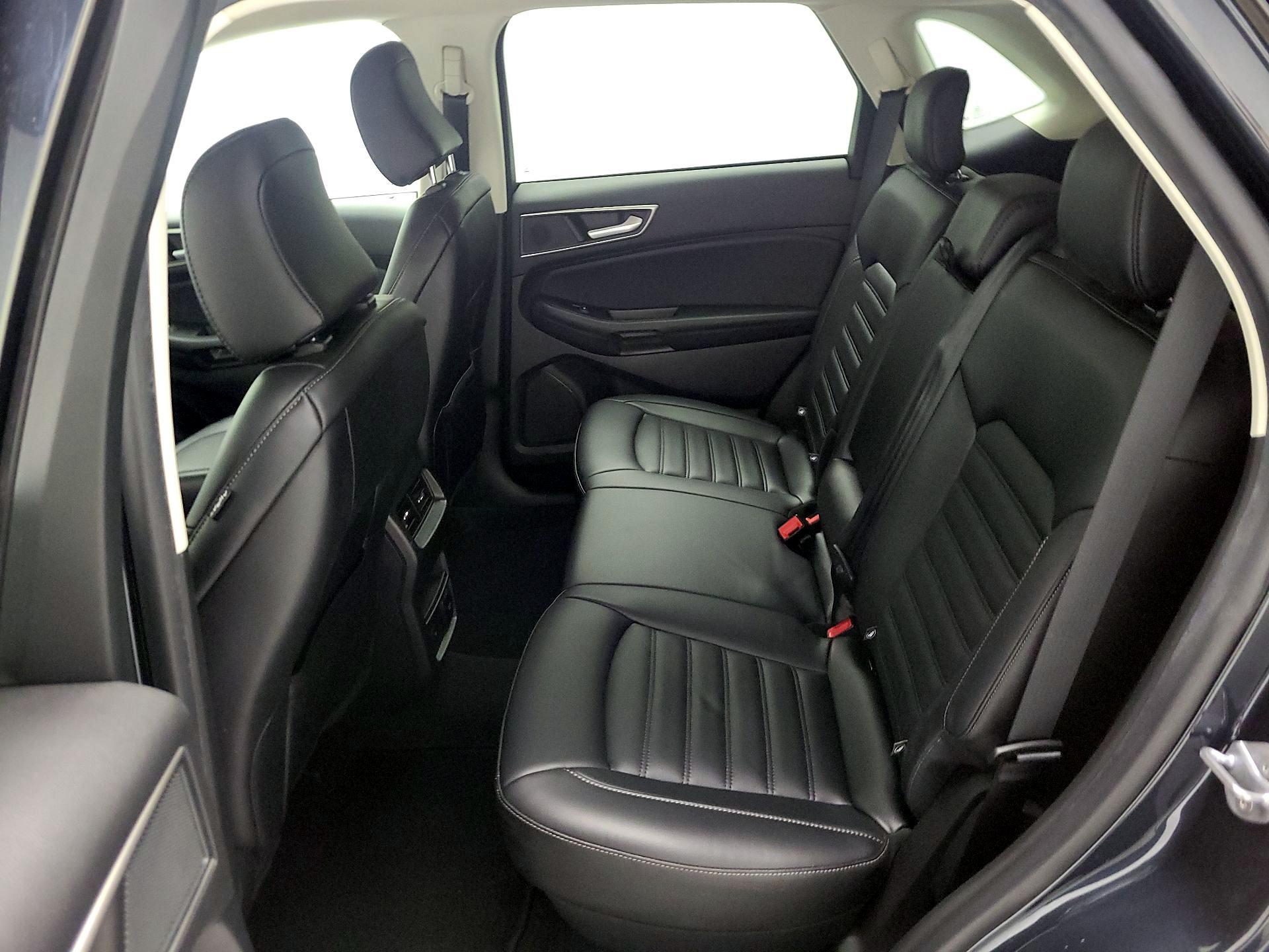 Thumbnail: 2023 Ford Edge - 19