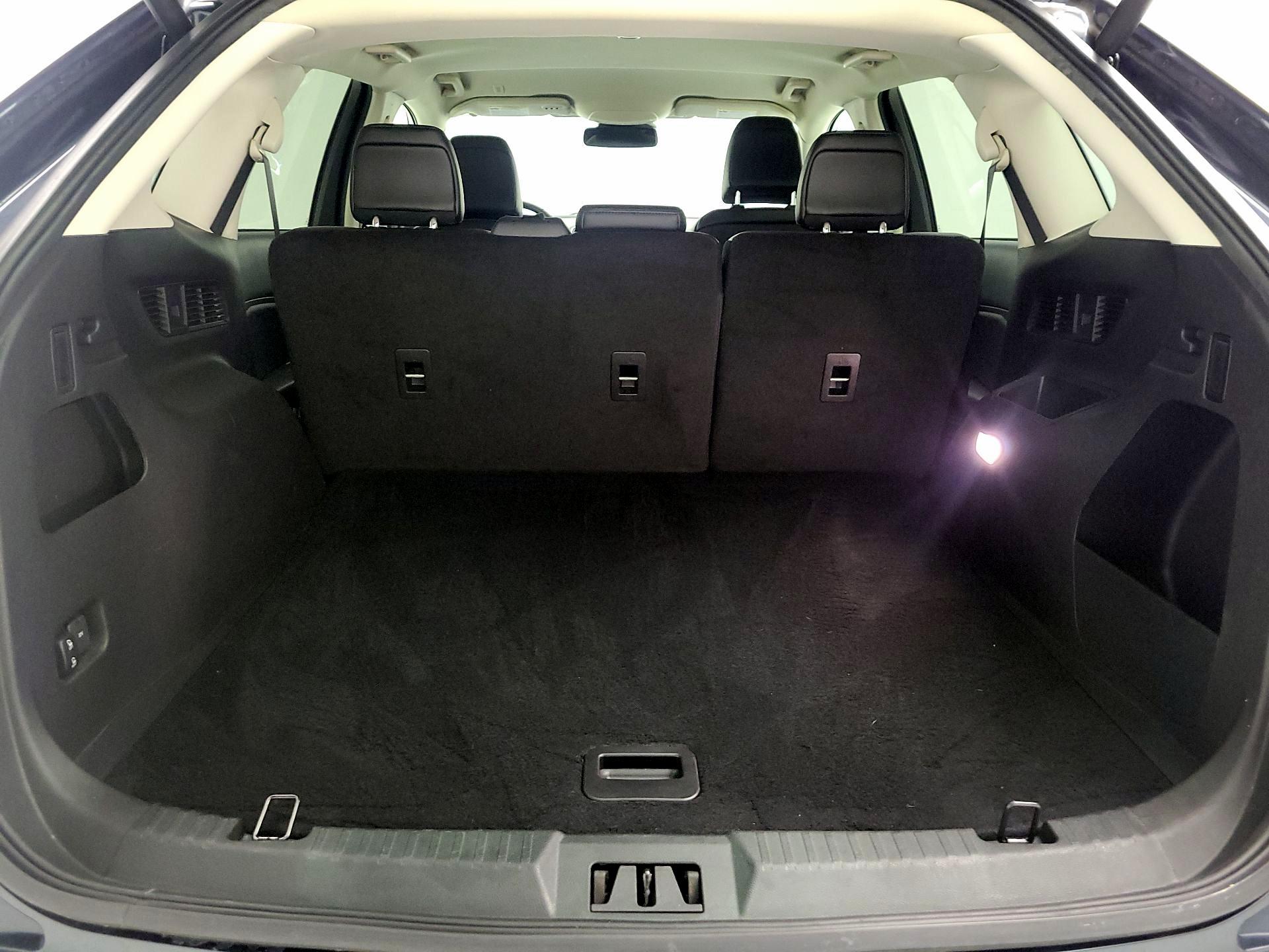 Thumbnail: 2023 Ford Edge - 20