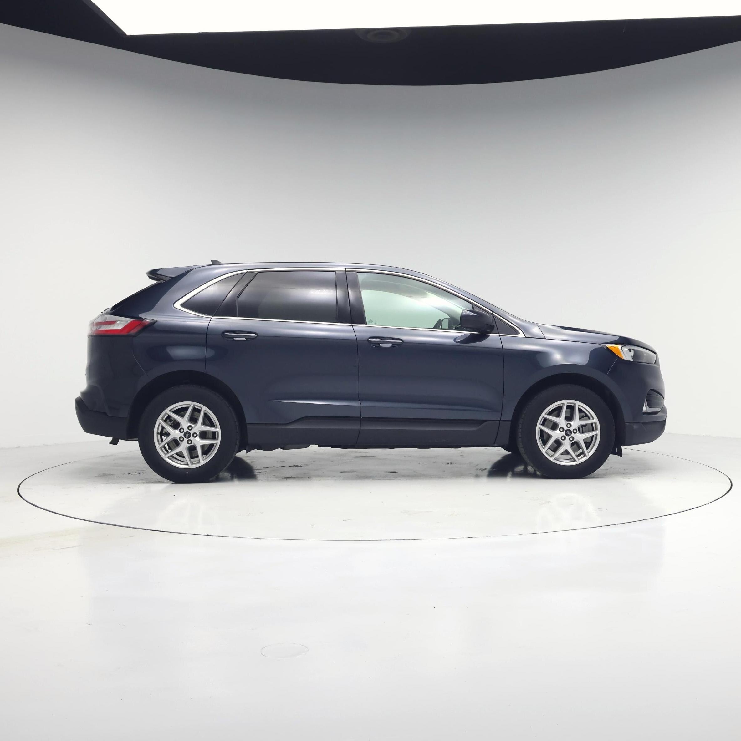 Thumbnail: 2023 Ford Edge - 7