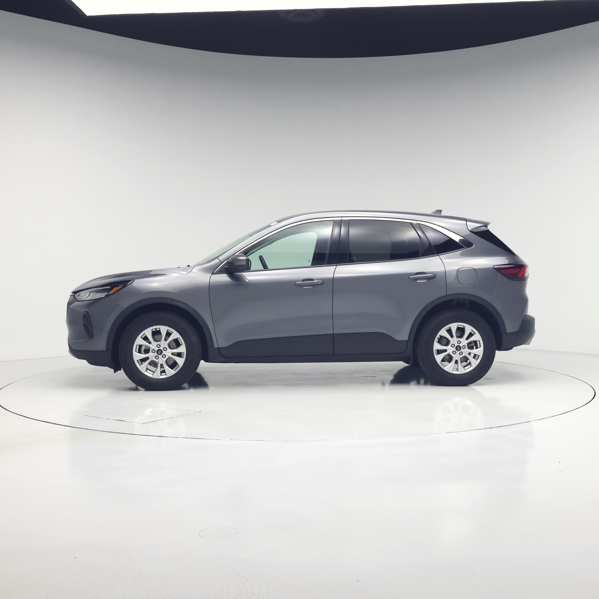 Thumbnail: 2023 Ford Escape - 3