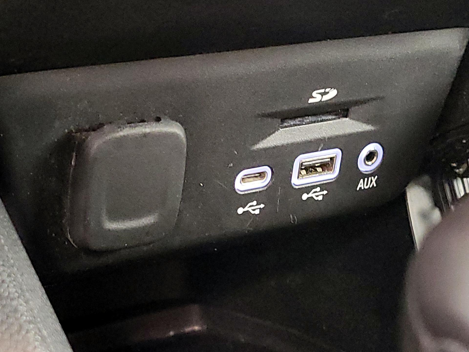 Thumbnail: 2022 Chevrolet TrailBlazer - 18