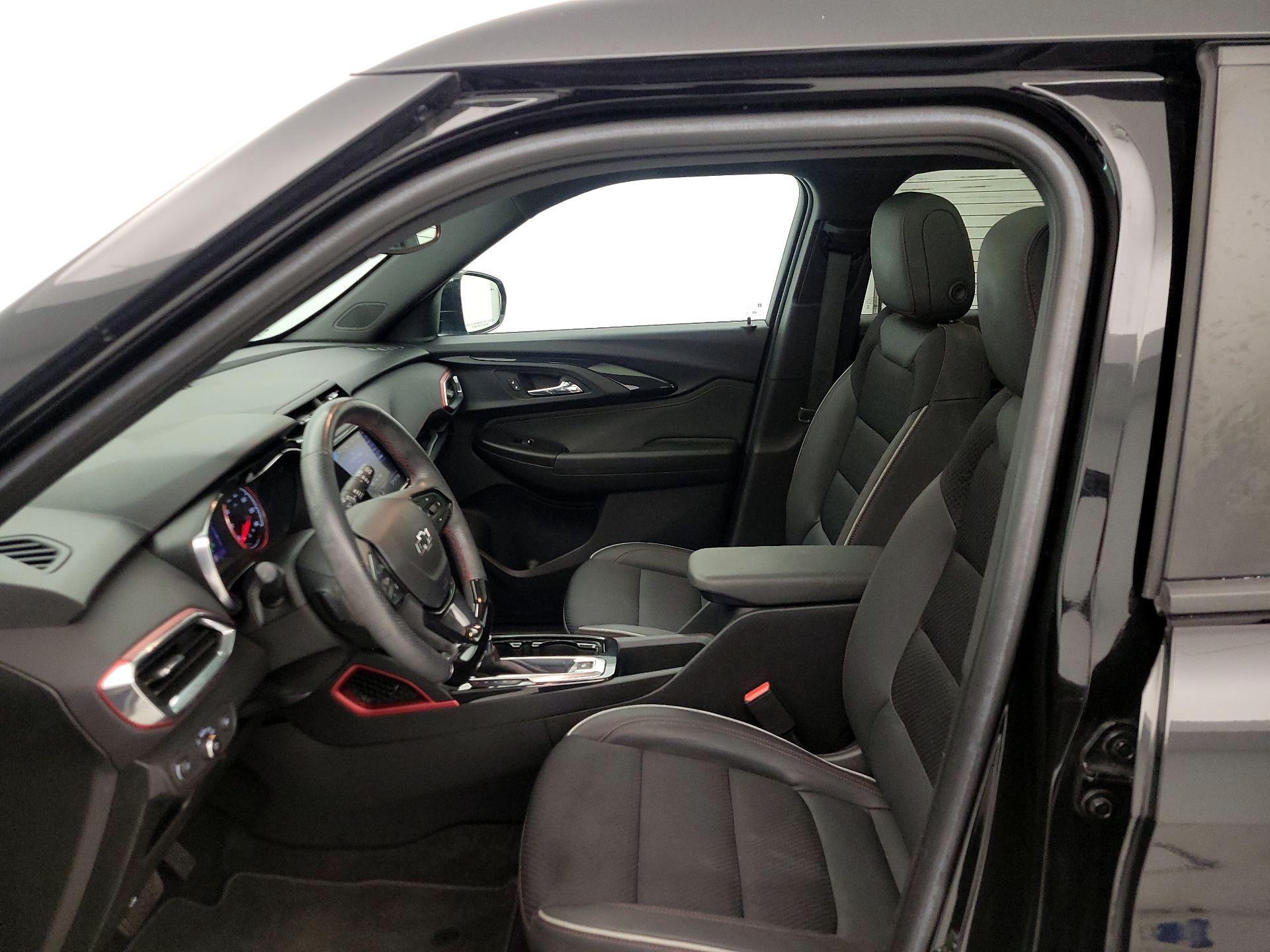 Thumbnail: 2023 Chevrolet TrailBlazer - 11