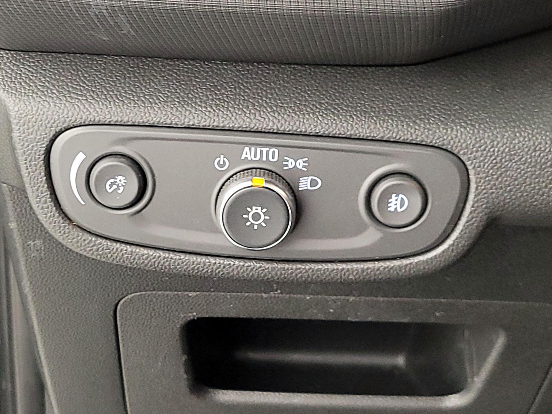 Thumbnail: 2023 Chevrolet TrailBlazer - 13