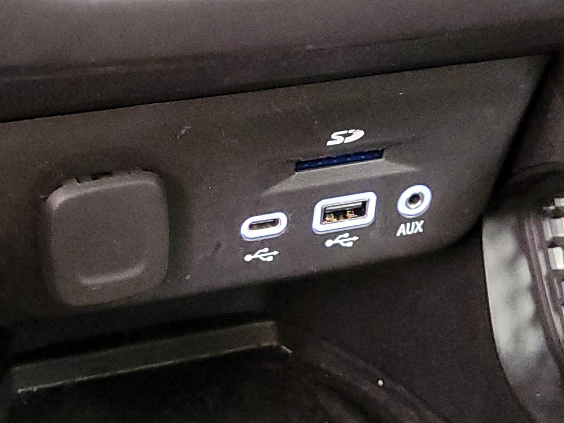 Thumbnail: 2023 Chevrolet TrailBlazer - 18