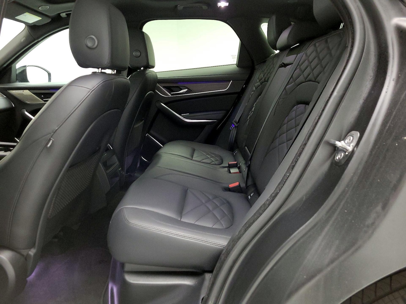2021 Jaguar F-Pace S - Photo 20